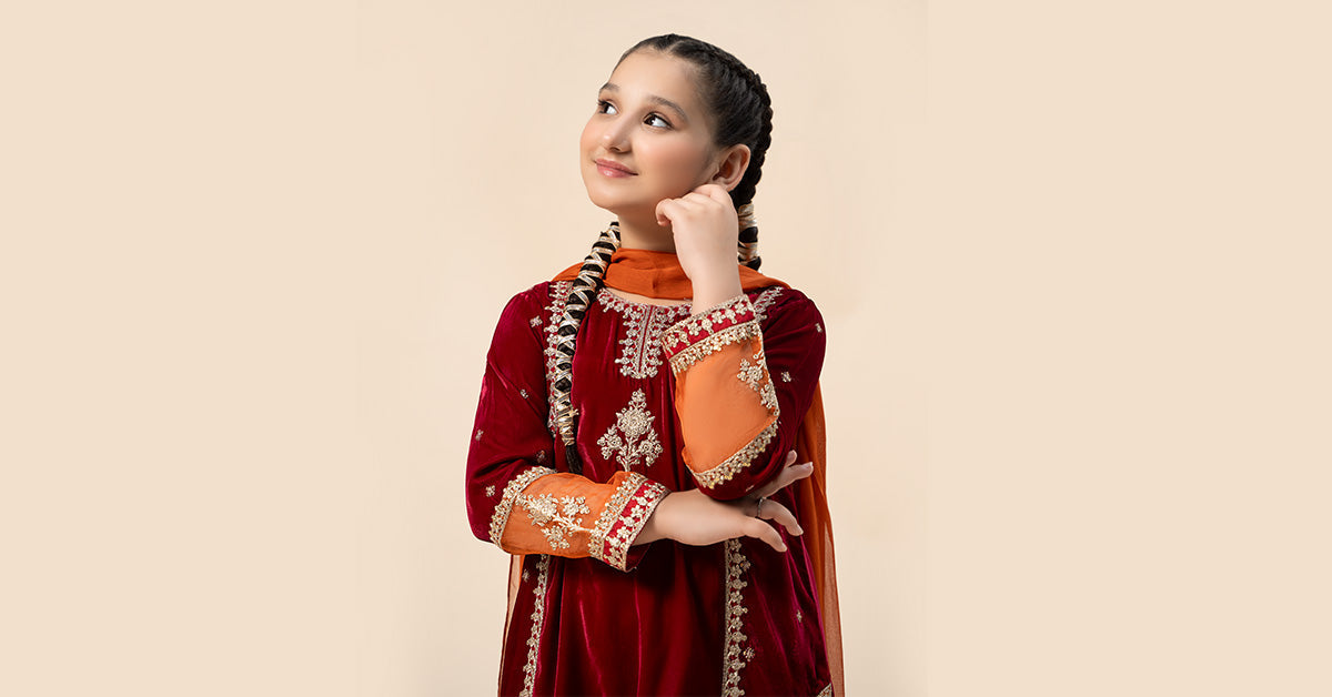 Maria B | 3 Piece Embroidered Velvet Suit | MKS-W24-16 - House Of Hania