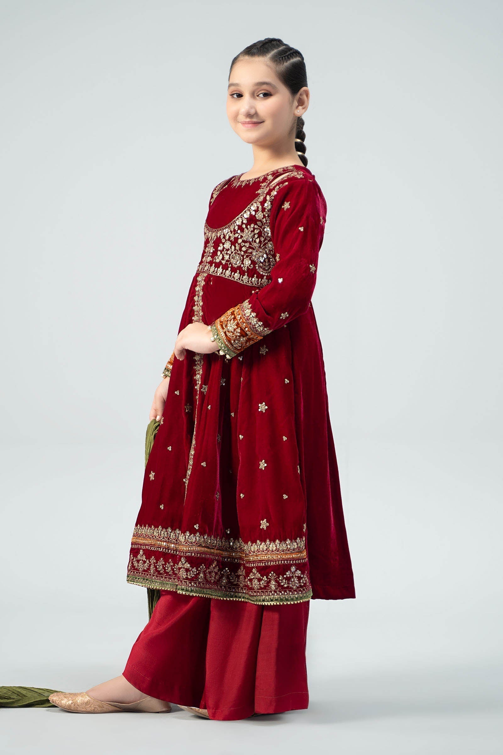Maria B | 3 Piece Embroidered Velvet Suit | MKS-W24-17 - House Of Hania