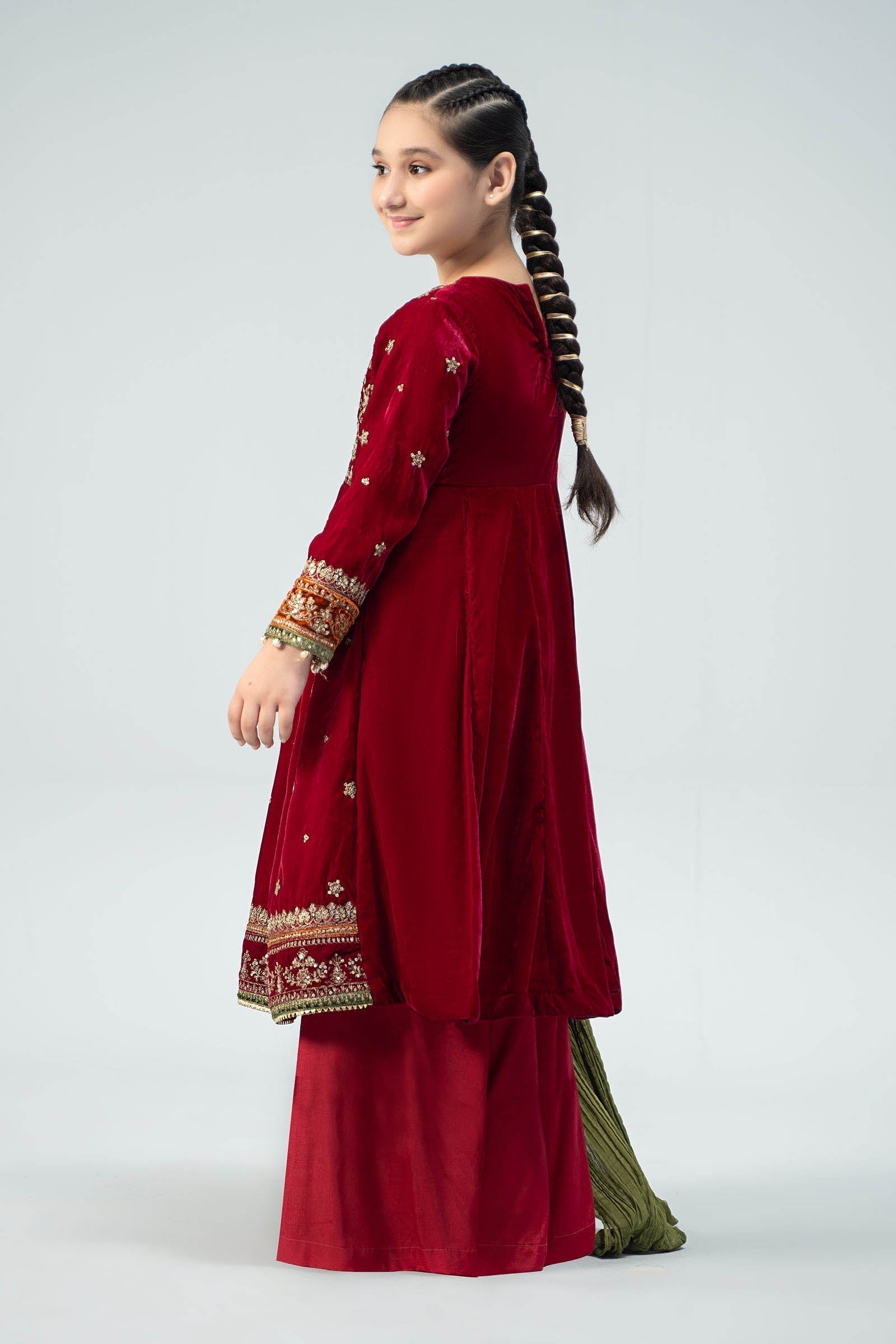 Maria B | 3 Piece Embroidered Velvet Suit | MKS-W24-17 - House Of Hania