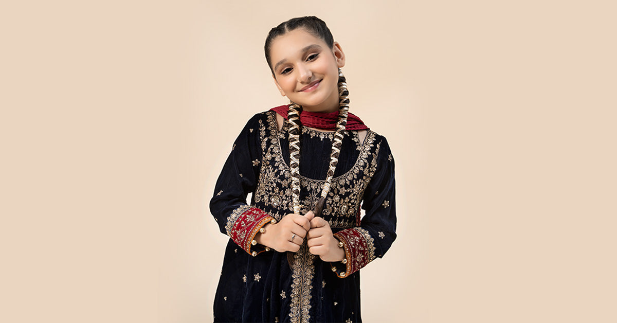Maria B | 3 Piece Embroidered Velvet Suit | MKS-W24-17 - House Of Hania