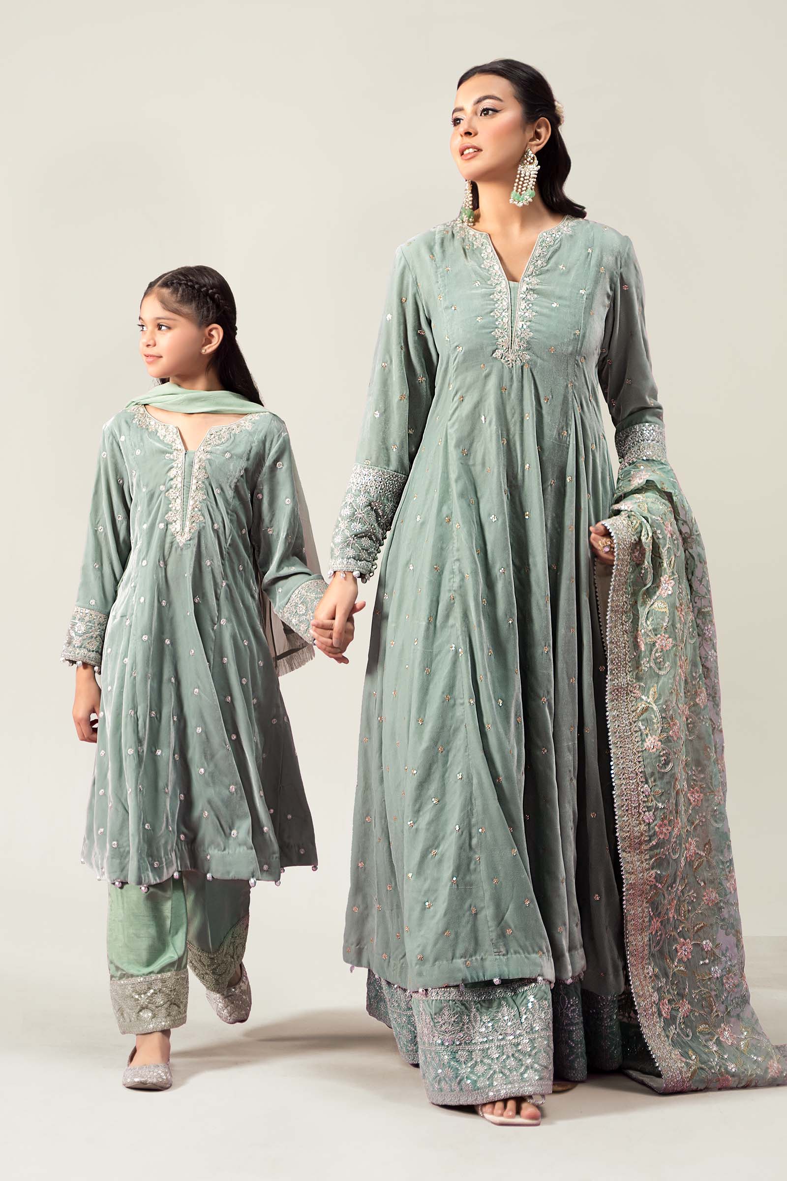 Maria B | 3 Piece Embroidered Velvet Suit | MKS-W24-38 - House Of Hania