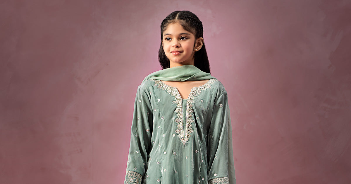 Maria B | 3 Piece Embroidered Velvet Suit | MKS-W24-38 - House Of Hania