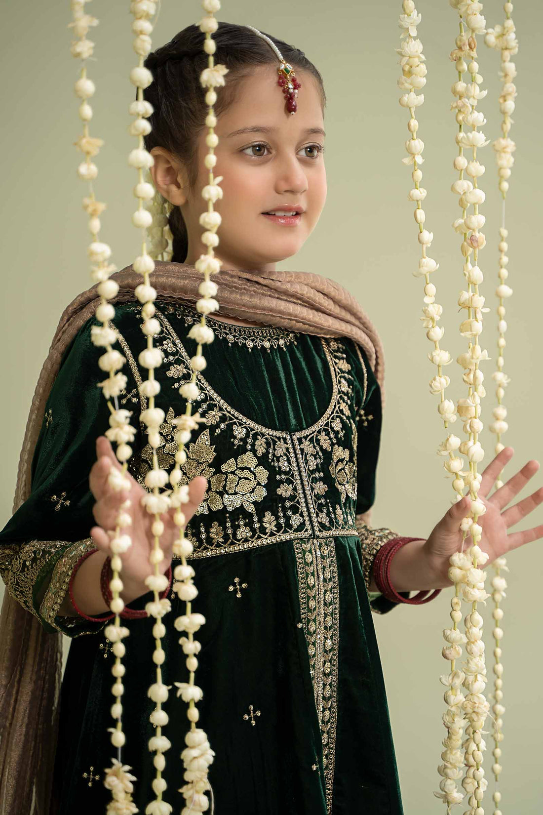 Maria B | 3 Piece Embroidered Velvet Suit | MKS-W24-40 - House Of Hania