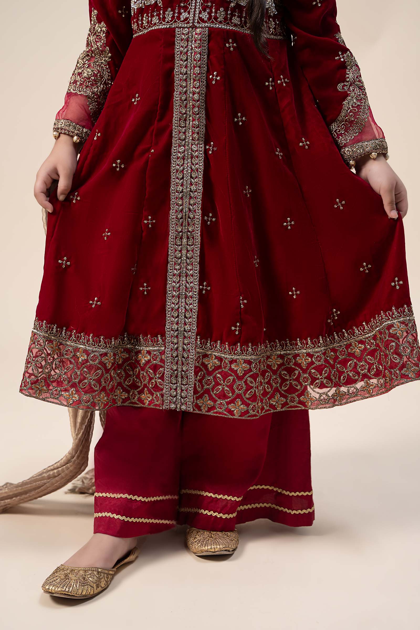 Maria B | 3 Piece Embroidered Velvet Suit | MKS-W24-40 - House Of Hania