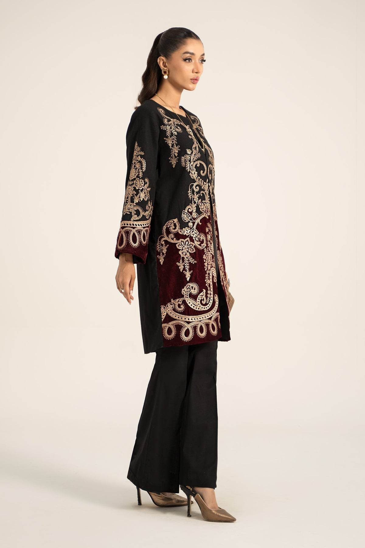 Maria B | Casual Pret 2024 | Khaddar Suit | DW-W24-113 - House Of Hania