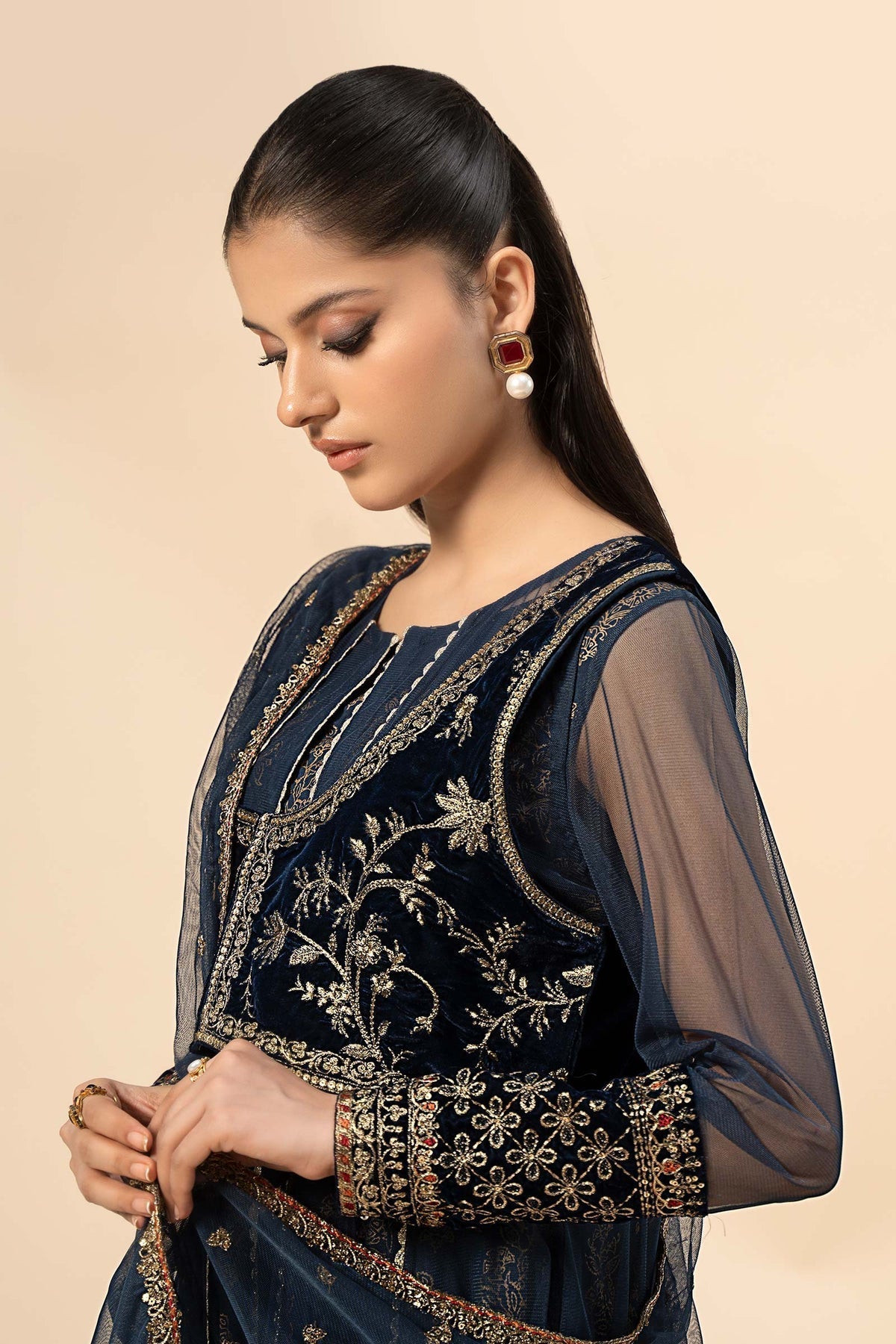 Maria B | Casual Pret 2024 | Khaddar Suit | DW-W24-151 - House Of Hania