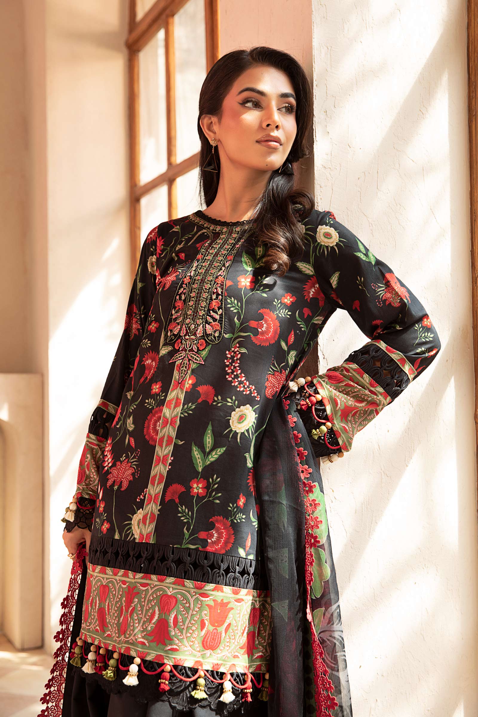 Maria B | Eid Basic Lawn | MB-CUS25-901A - House Of Hania
