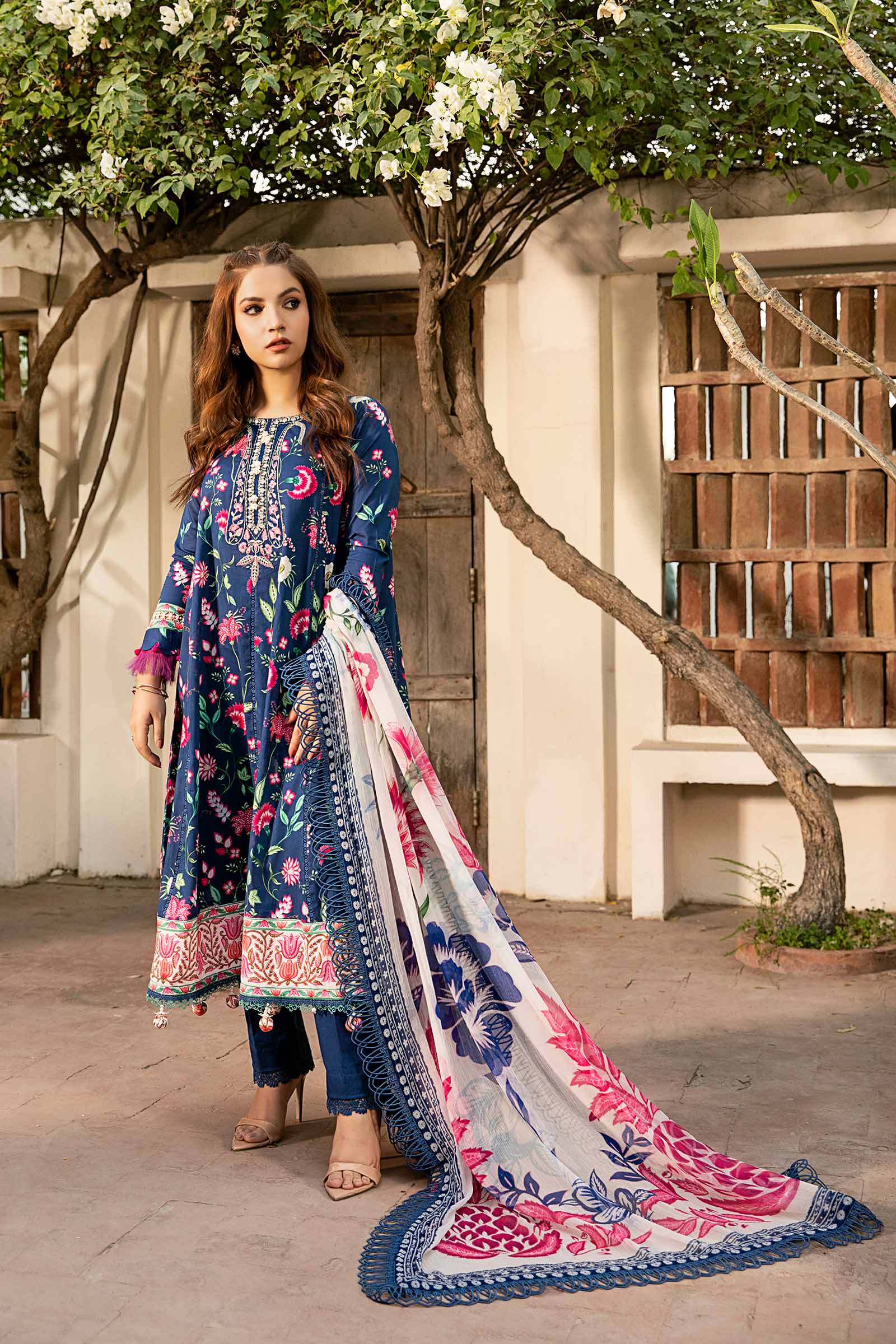 Maria B | Eid Basic Lawn | MB-CUS25-901B - House Of Hania