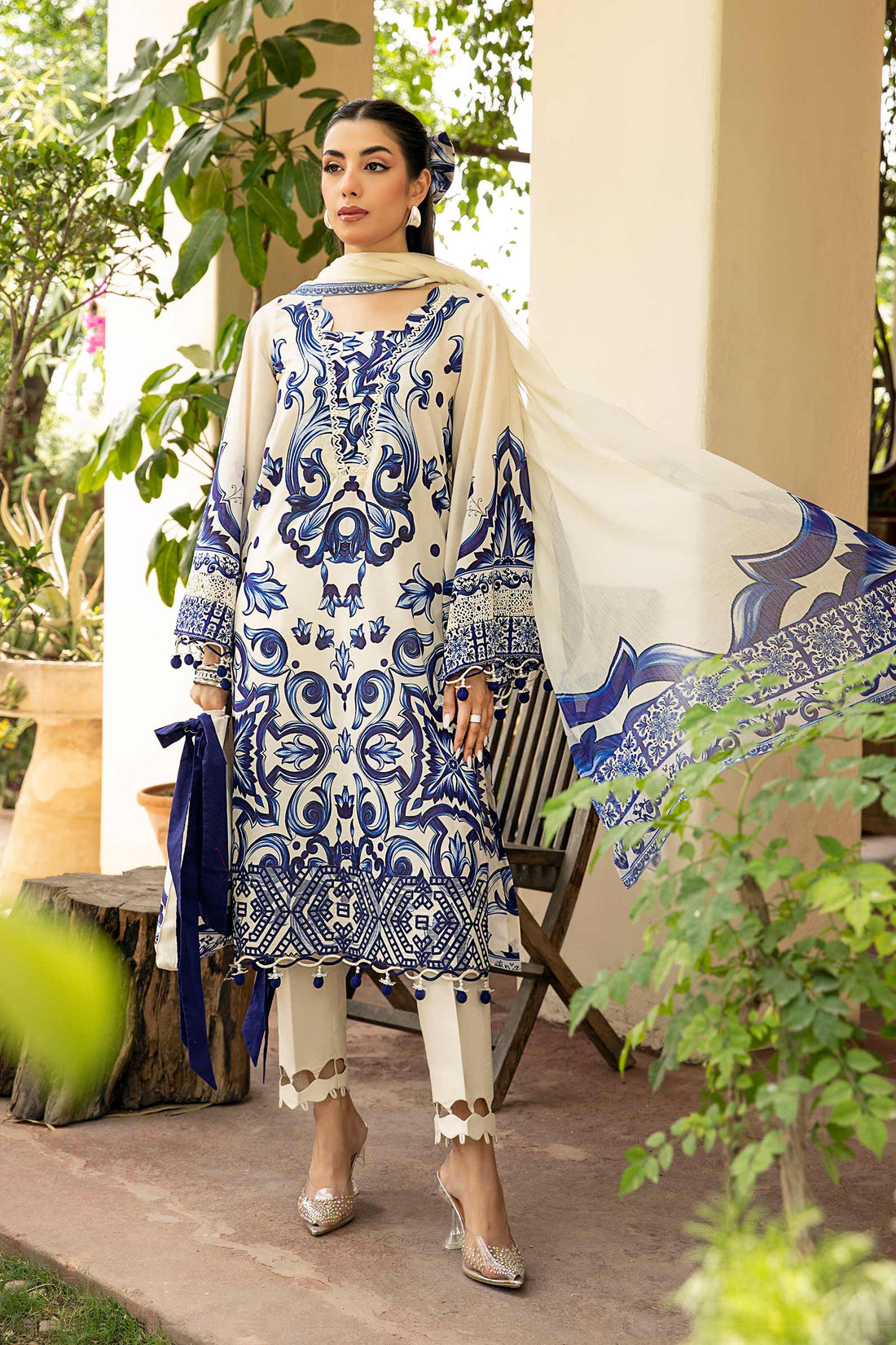 Maria B | Eid Basic Lawn | MB-CUS25-904A - House Of Hania