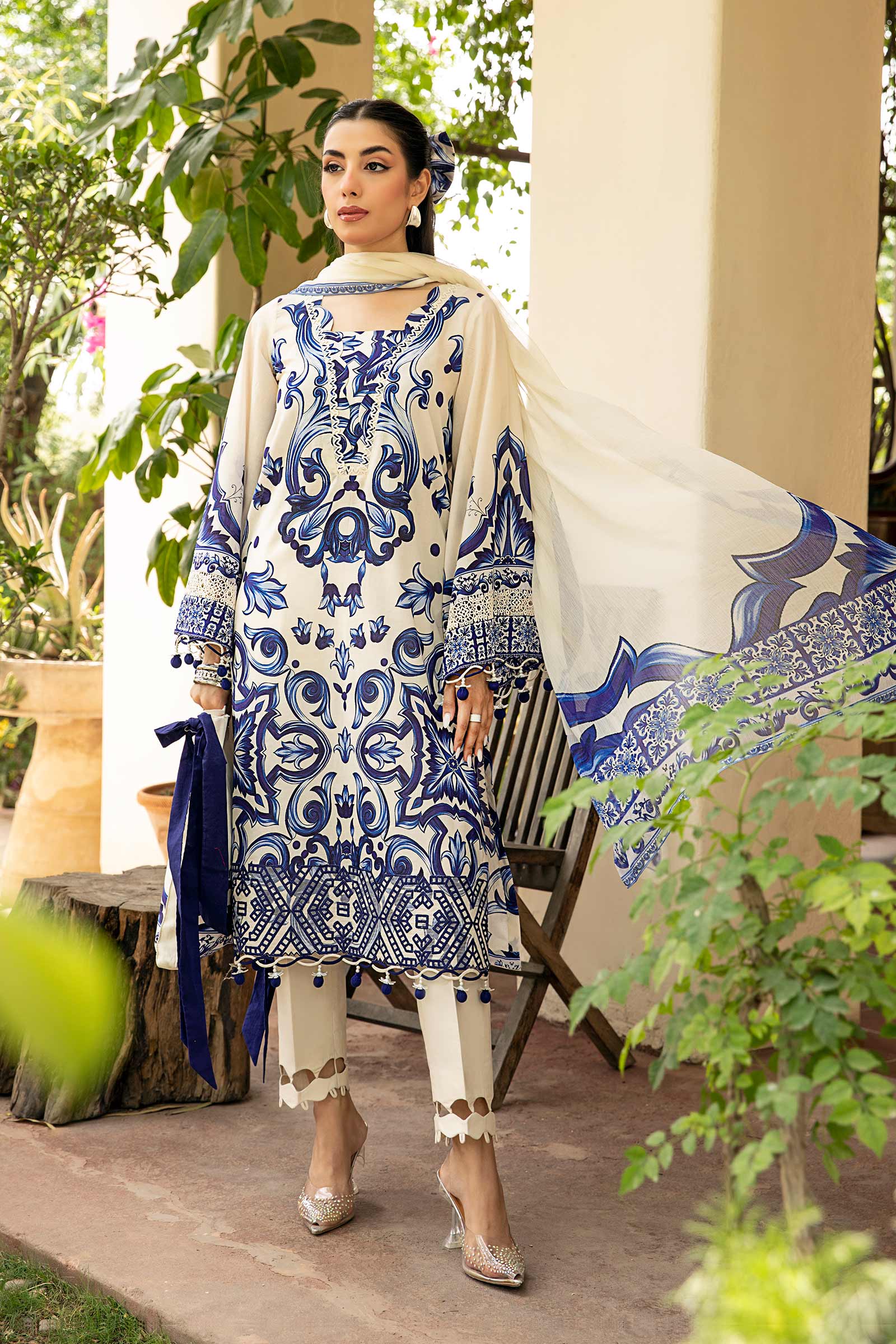Maria B | Eid Basic Lawn | MB-CUS25-904A - House Of Hania