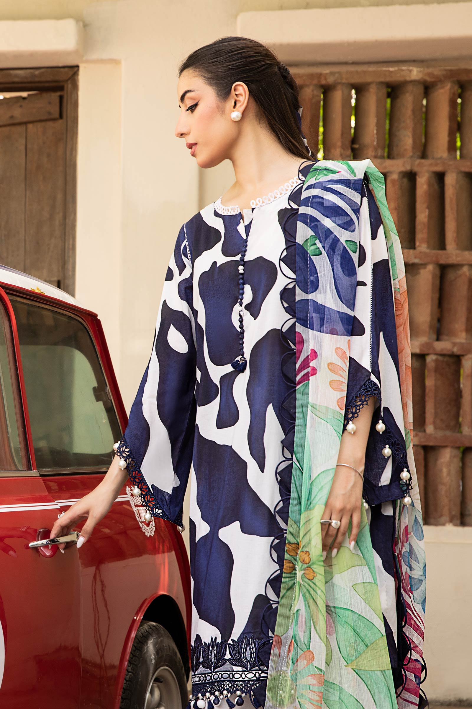 Maria B | Eid Basic Lawn | MB-CUS25-905B - House Of Hania
