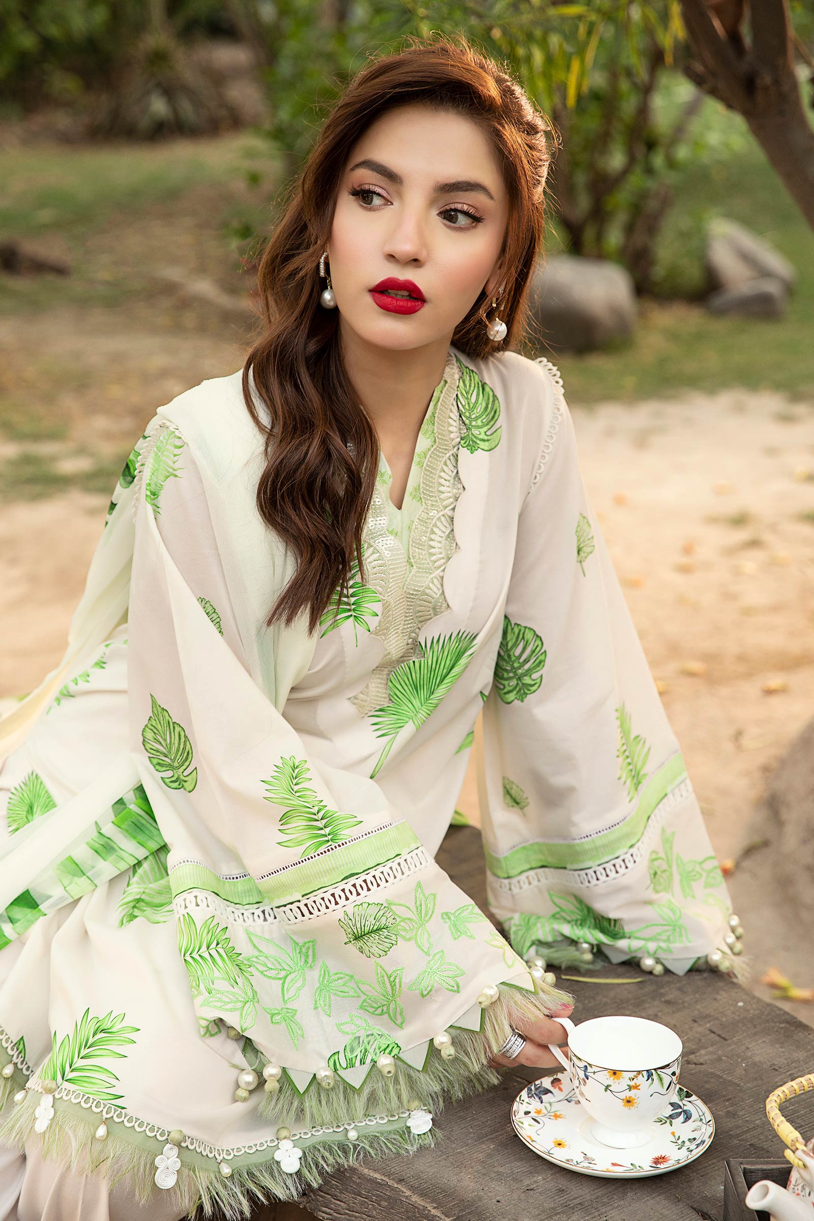 Maria B | Eid Basic Lawn | MB-CUS25-906B - House Of Hania