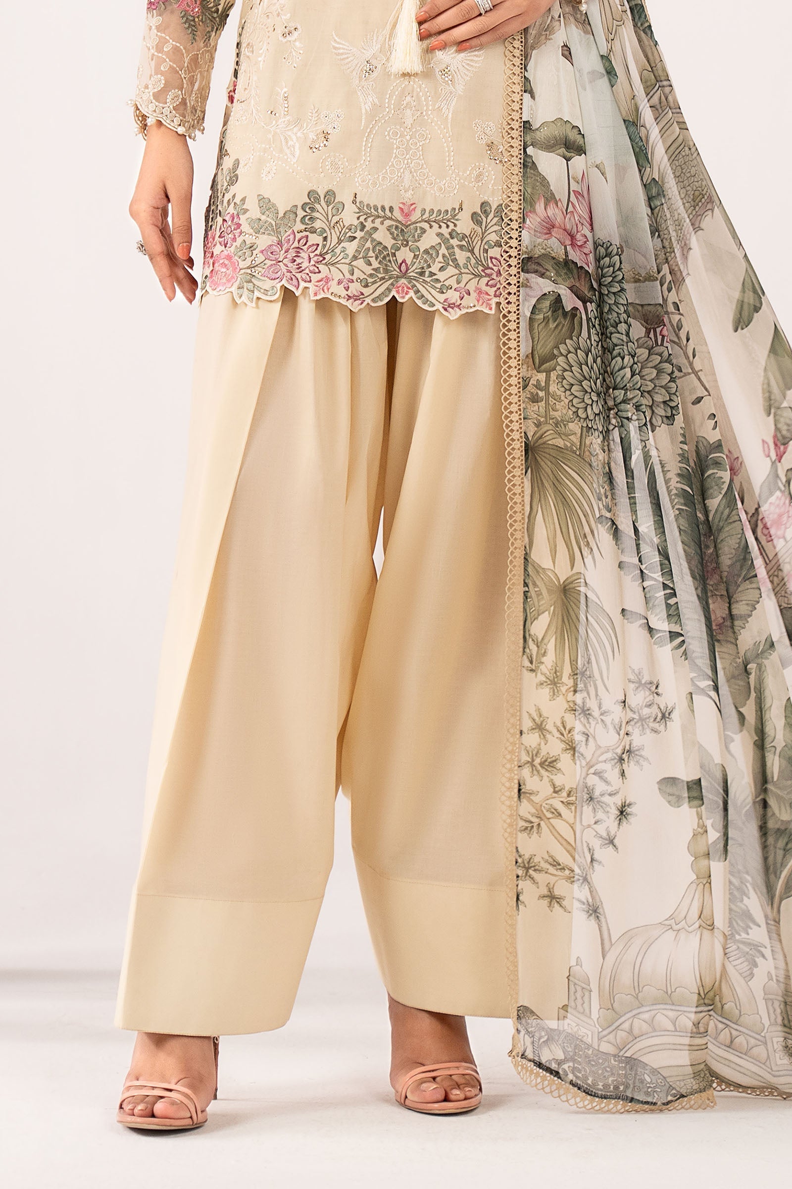 Maria B | Eid Collection 26 | 3 Piece Embroidered Dobby Lawn Suit - House Of Hania