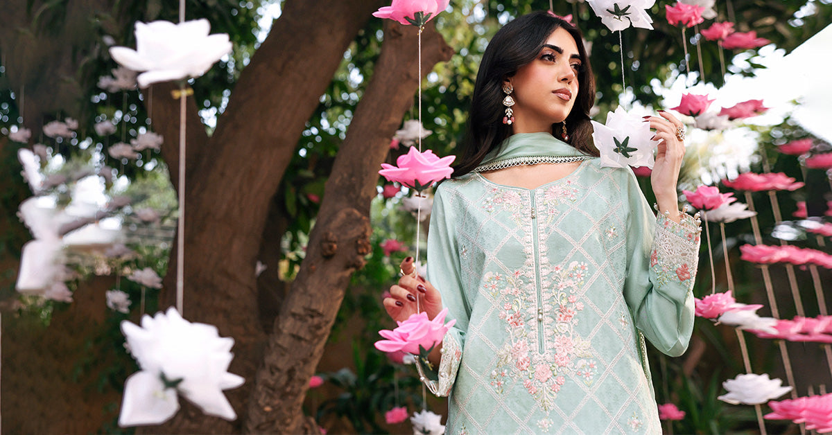 Maria B | Eid Collection 26 | 3 Piece Embroidered Dobby Lawn Suit - House Of Hania