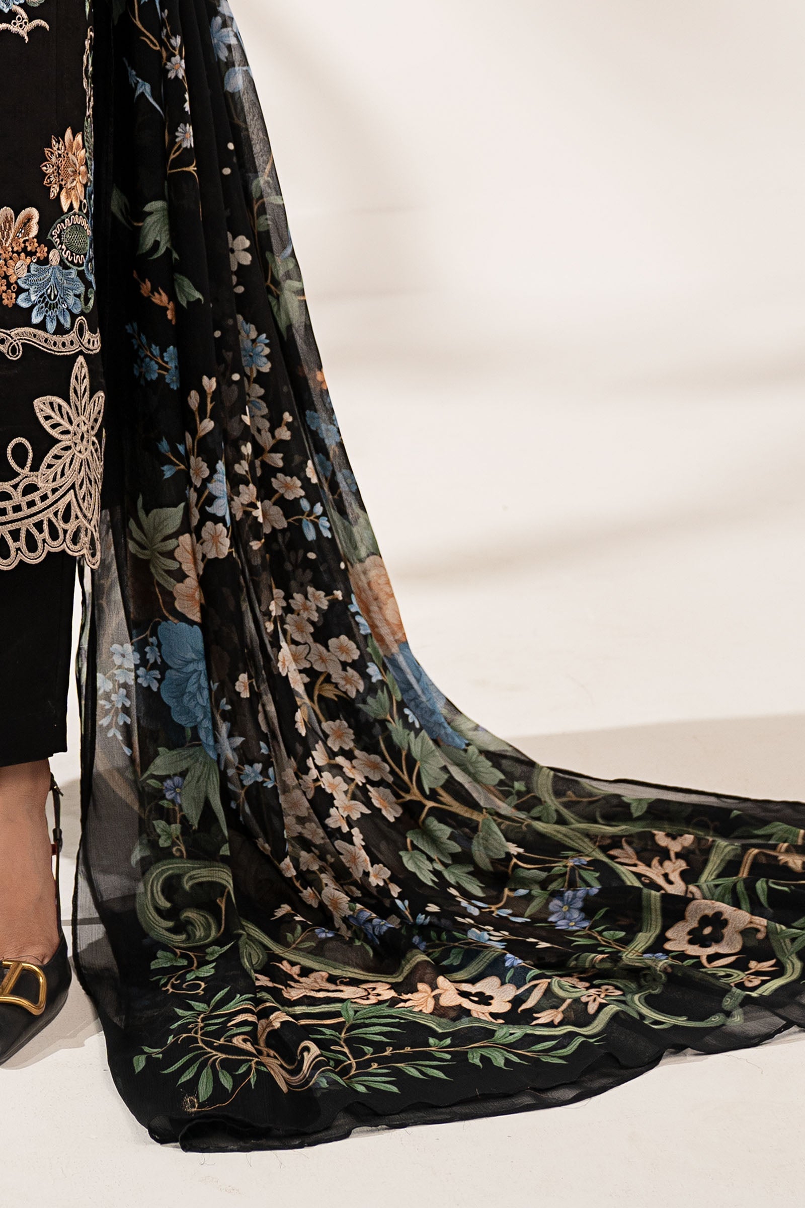 Maria B | Eid Collection 26 | 3 Piece Embroidered Dobby Lawn Suit - House Of Hania