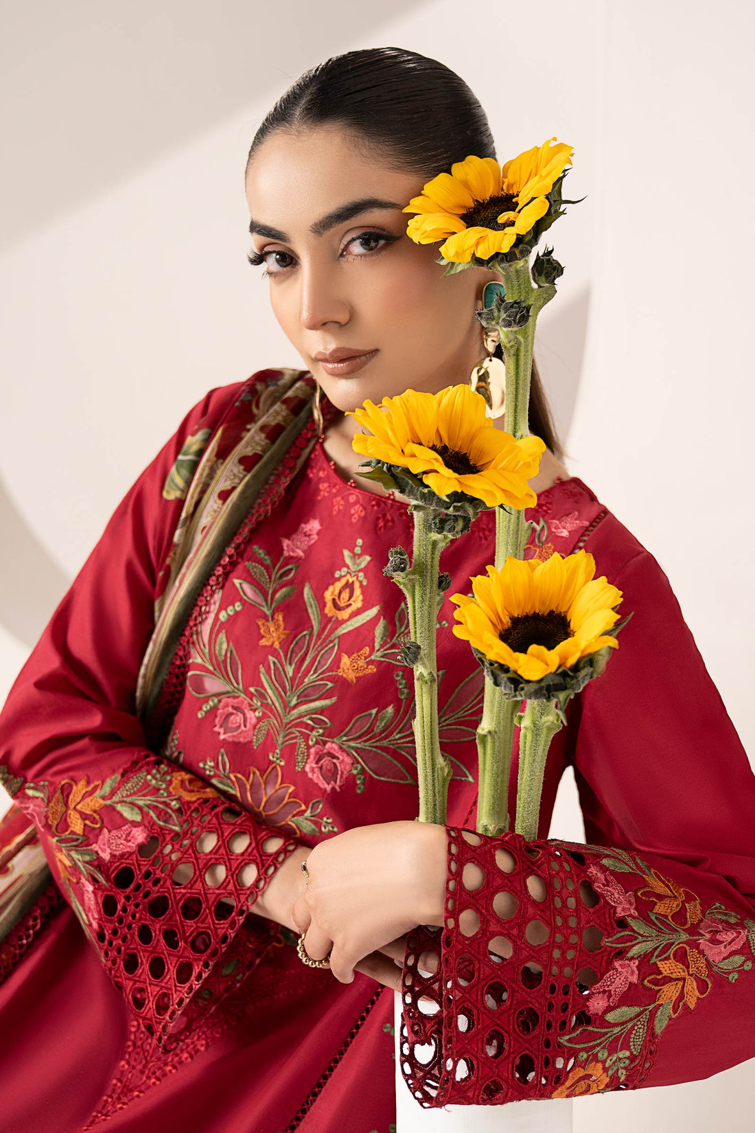 Maria B | Eid Collection 26 | 3 Piece Embroidered Lawn Suit - House Of Hania