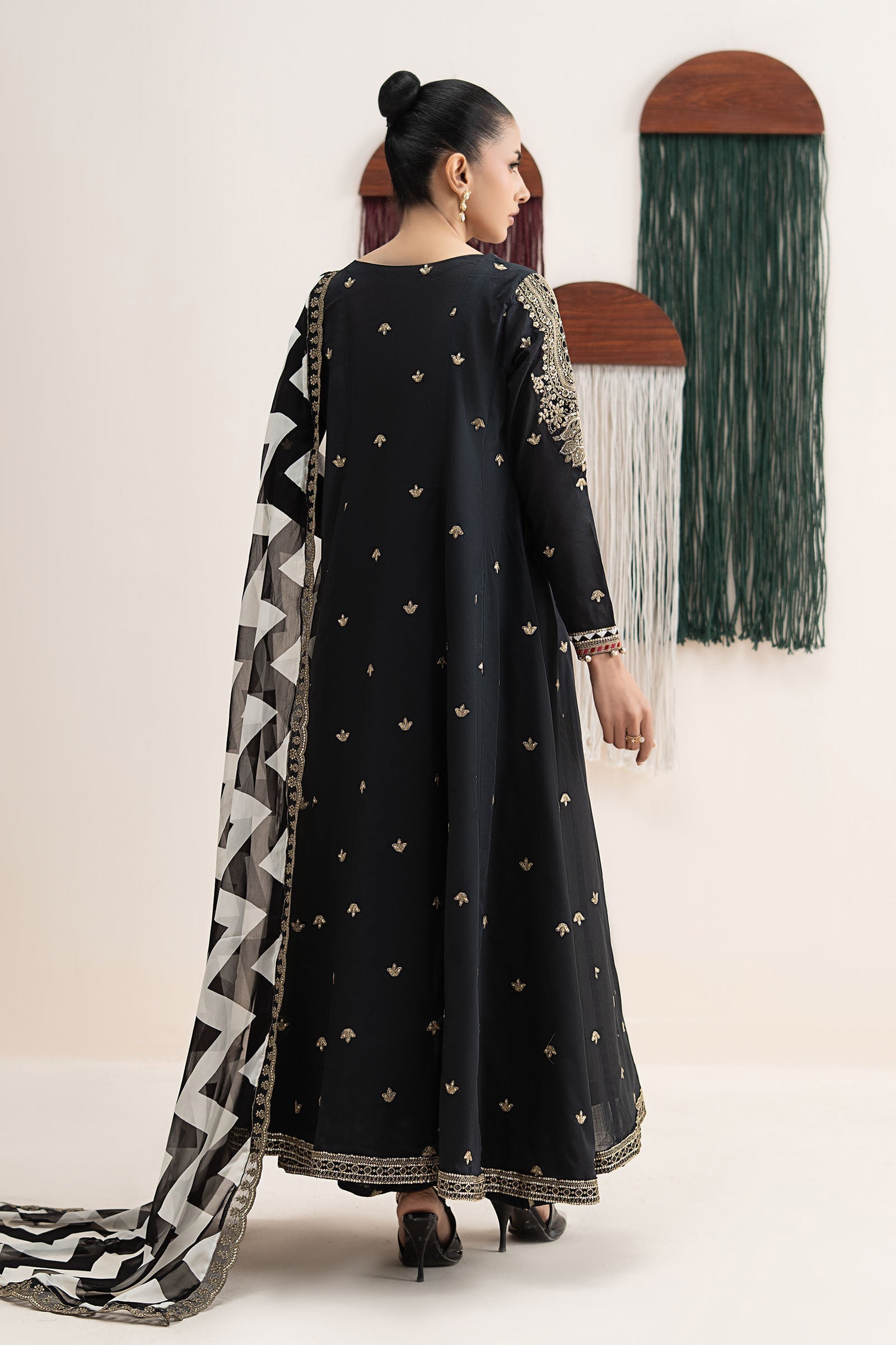 Maria B | Eid Collection 26 | 3 Piece Embroidered Lawn Suit - House Of Hania