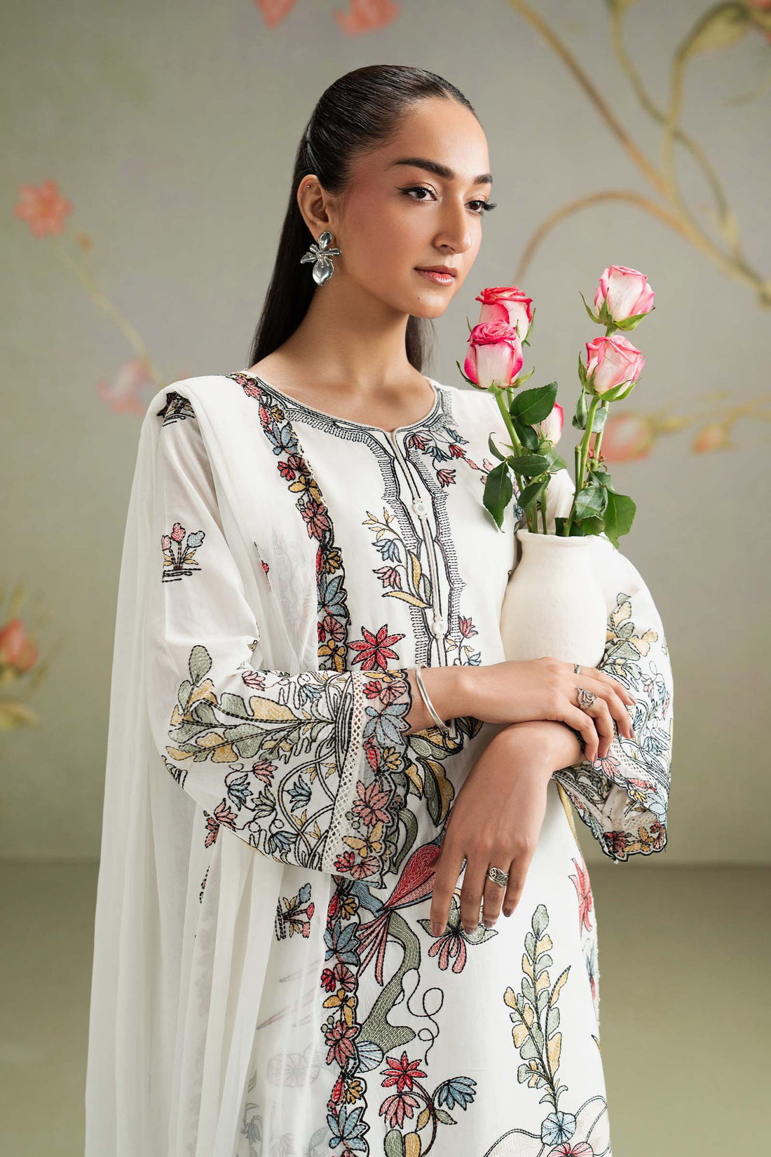 Maria B | Eid Collection 26 | 3 Piece Embroidered Lawn Suit - House Of Hania
