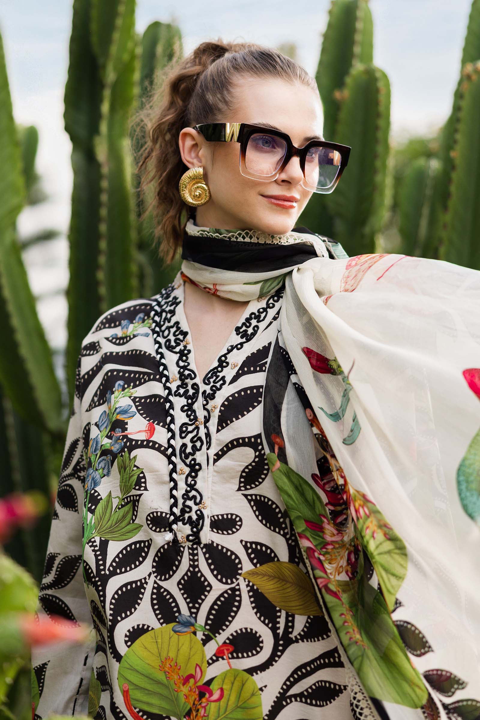 Maria B | Eid Collection 26 | 3 Piece Embroidered Lawn Suit - House Of Hania