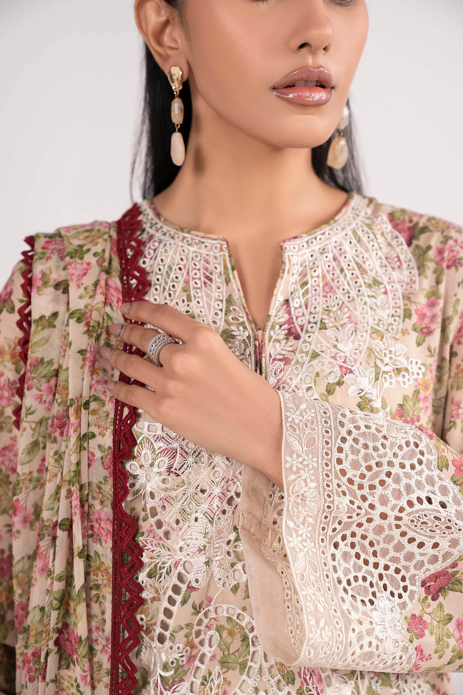 Maria B | Eid Collection 26 | 3 Piece Embroidered Lawn Suit - House Of Hania