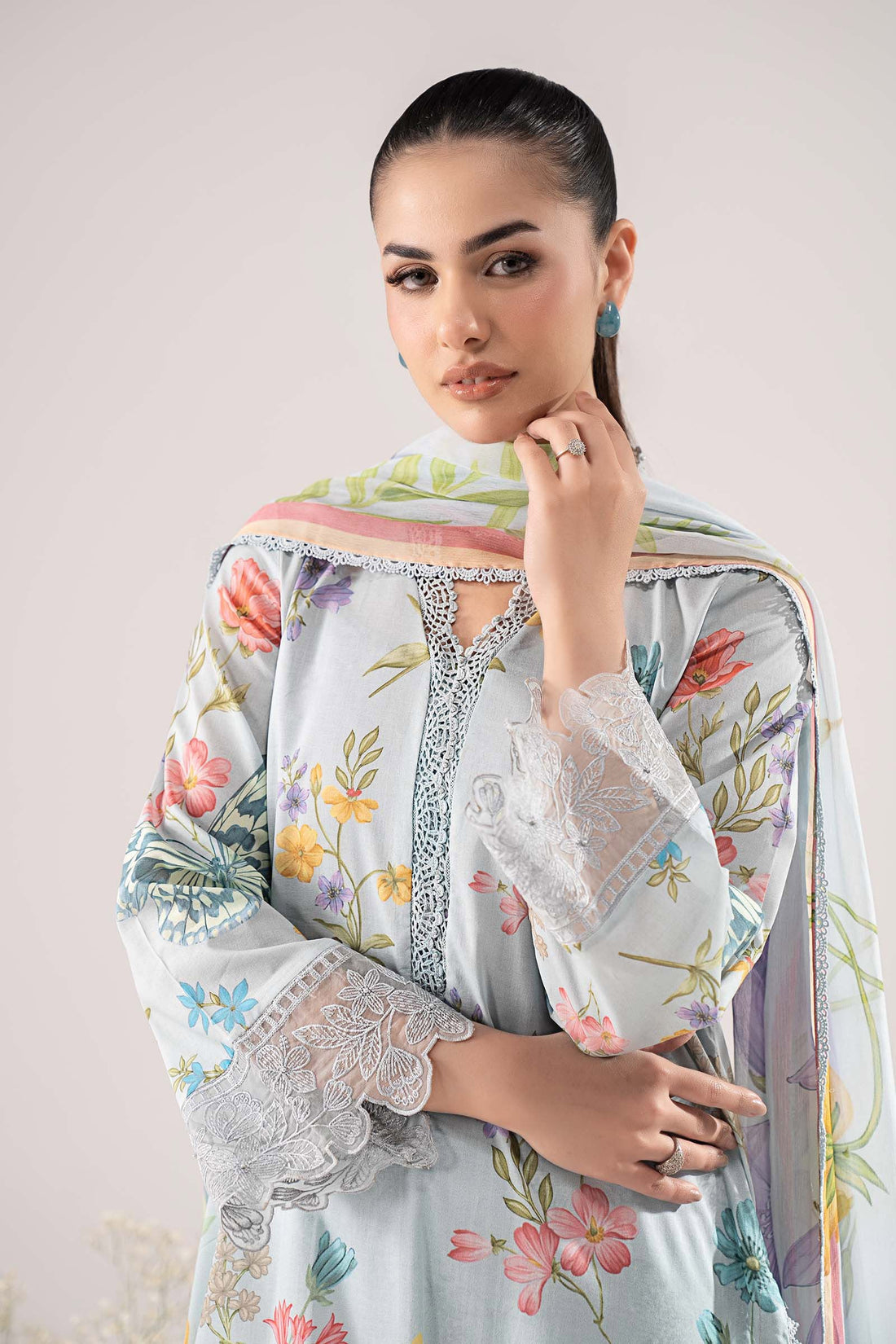 Maria B | Eid Collection 26 | 3 Piece Embroidered Lawn Suit - House Of Hania