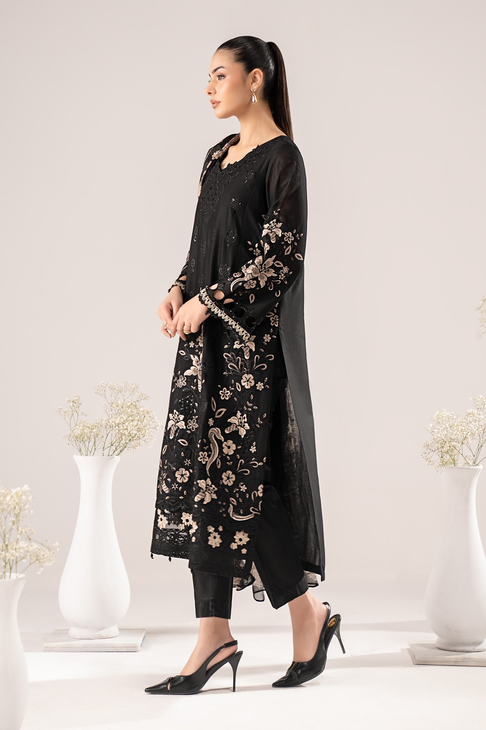 Maria B | Eid Collection 26 | 3 Piece Embroidered Lawn Suit - House Of Hania
