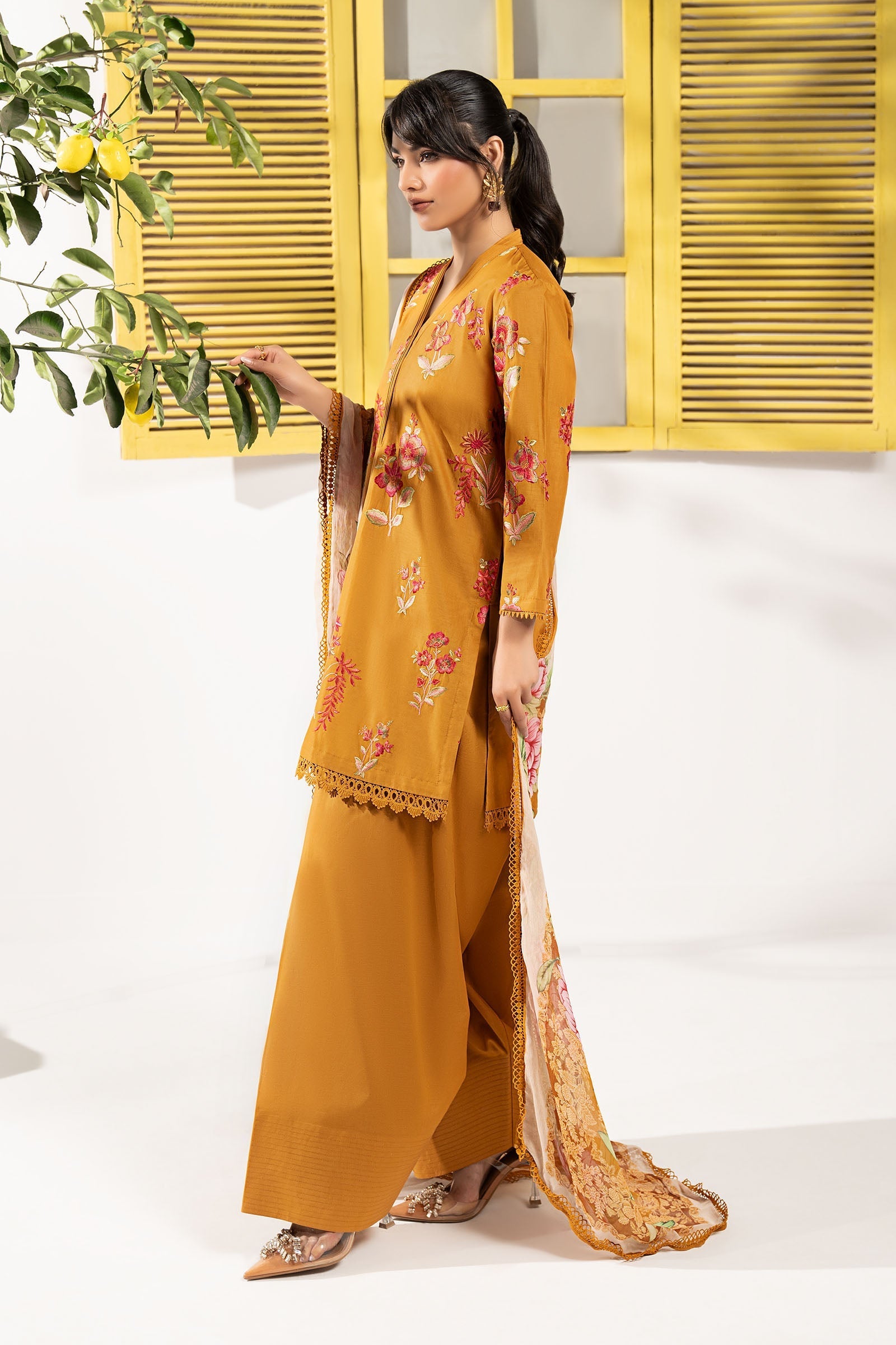 Maria B | Eid Collection 26 | 3 Piece Embroidered Lawn Suit - House Of Hania