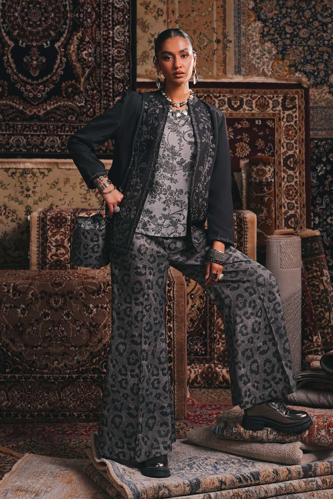 Maria B | Eid Collection 26 | Embroidered Pk Raw Silk Jacket Set - House Of Hania