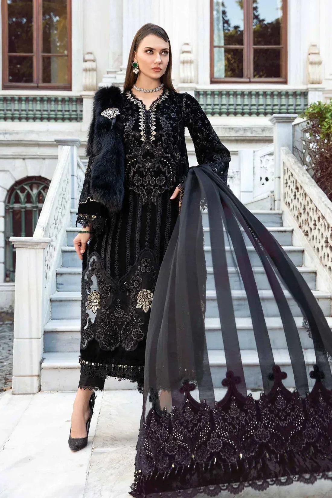 Maria B | Linen 23 | Black & Gold DL-1111 - House Of Hania