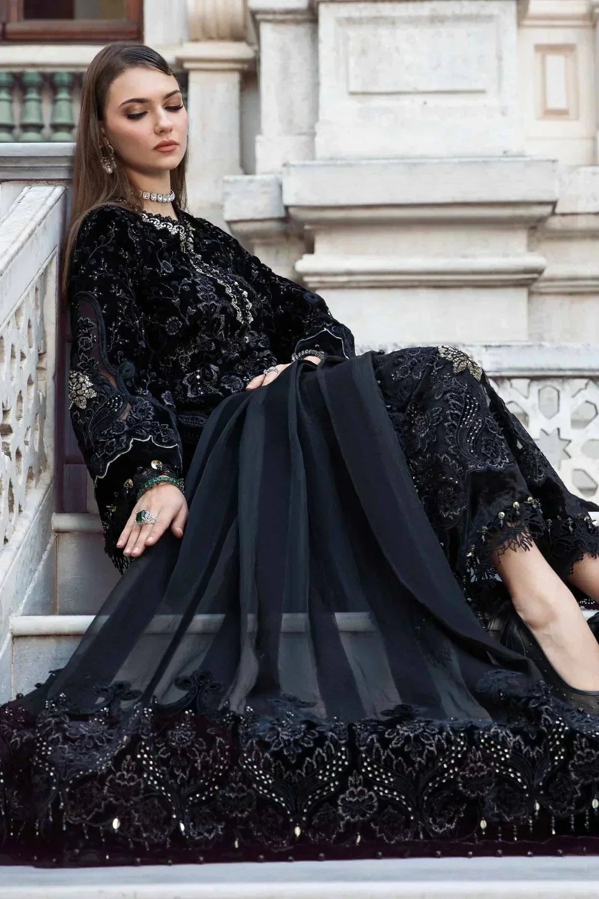 Maria B | Linen 23 | Black & Gold DL-1111 - House Of Hania