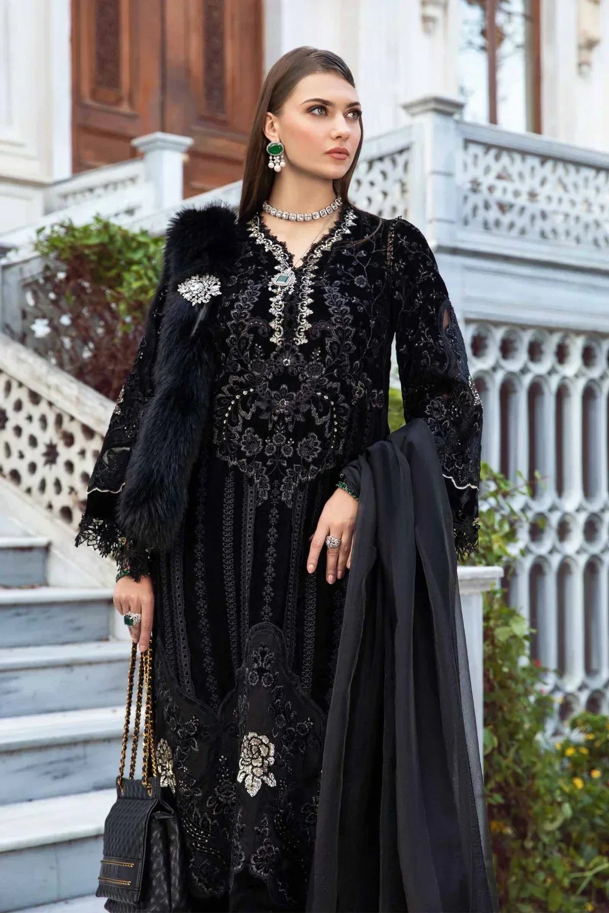 Maria B | Linen 23 | Black & Gold DL-1111 - House Of Hania