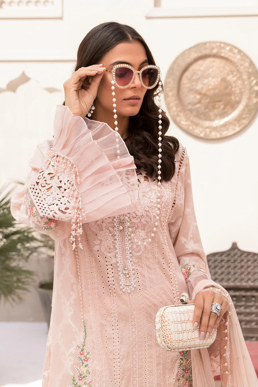 Maria.B. Luxury Eid Lawn'22-23 - Design # 6 - TC-70 - Pure Lawn - House Of Hania