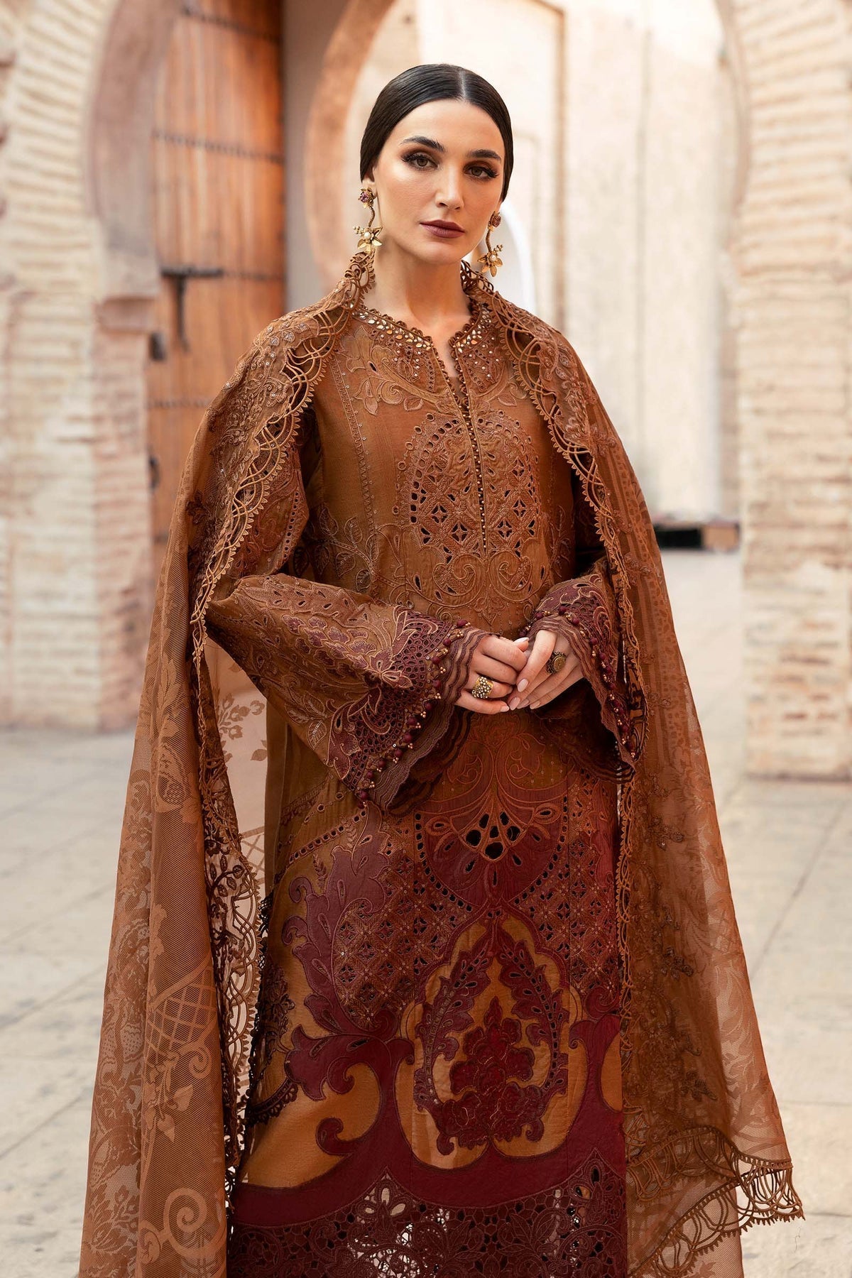 Maria B | Luxury Lawn 25 | D-2501-B - House Of Hania