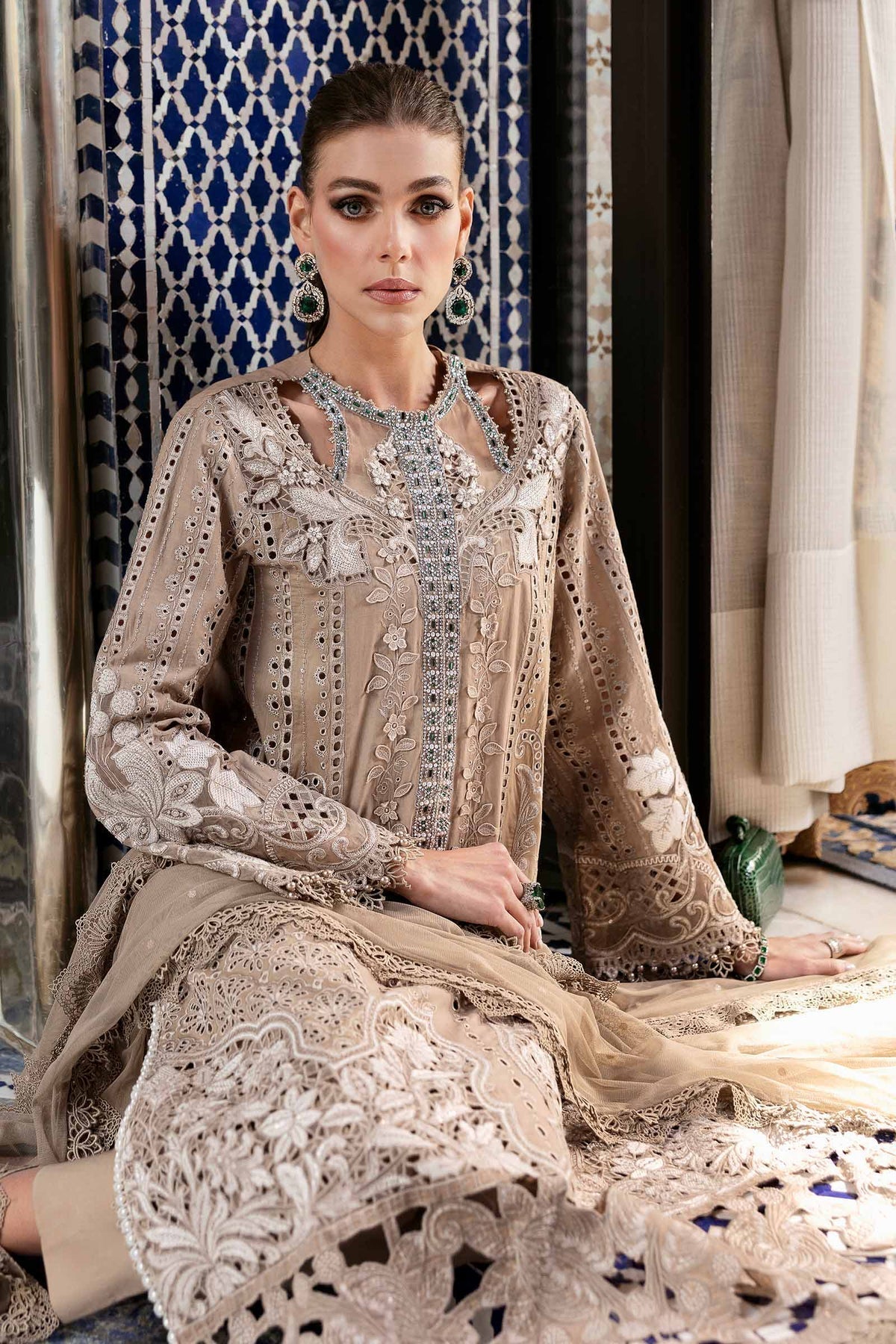 Maria B | Luxury Lawn 25 | D-2502-A - House Of Hania