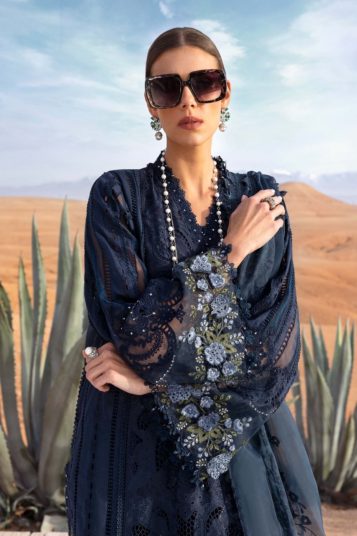 Maria B | Luxury Lawn 25 | D-2504-B - House Of Hania