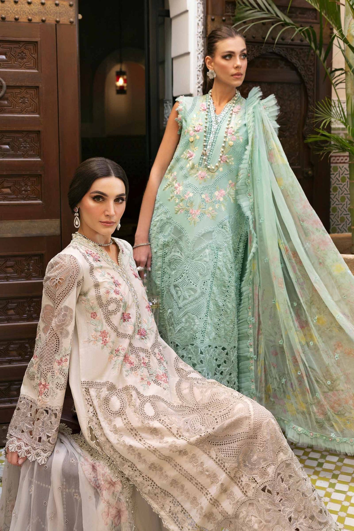 Maria B | Luxury Lawn 25 | D-2514-B - House Of Hania