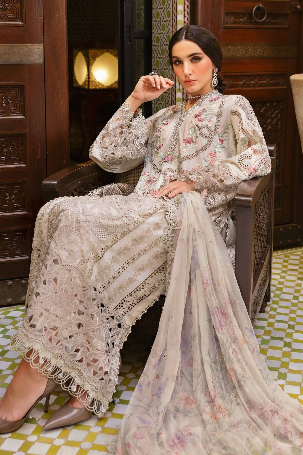 Maria B | Luxury Lawn 25 | D-2514-B - House Of Hania