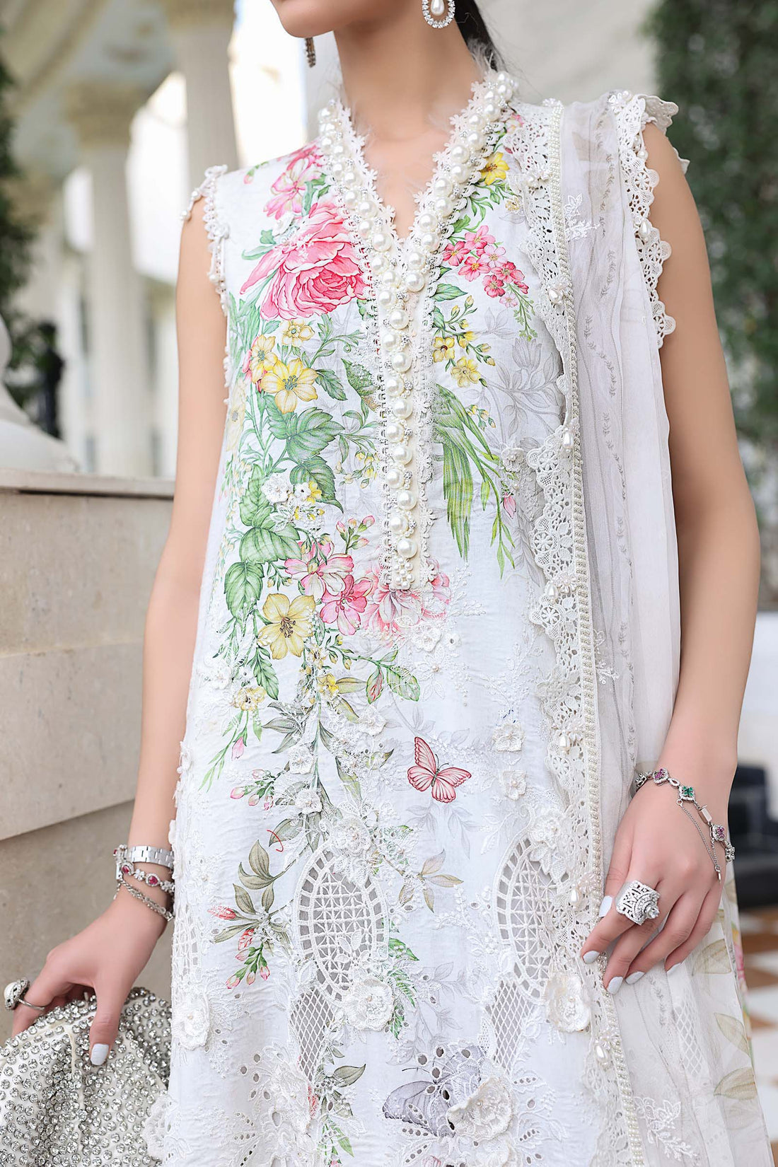 Maria B | Luxury Lawn 26 | 3 Piece Embroidered Lawn Suit - House Of Hania