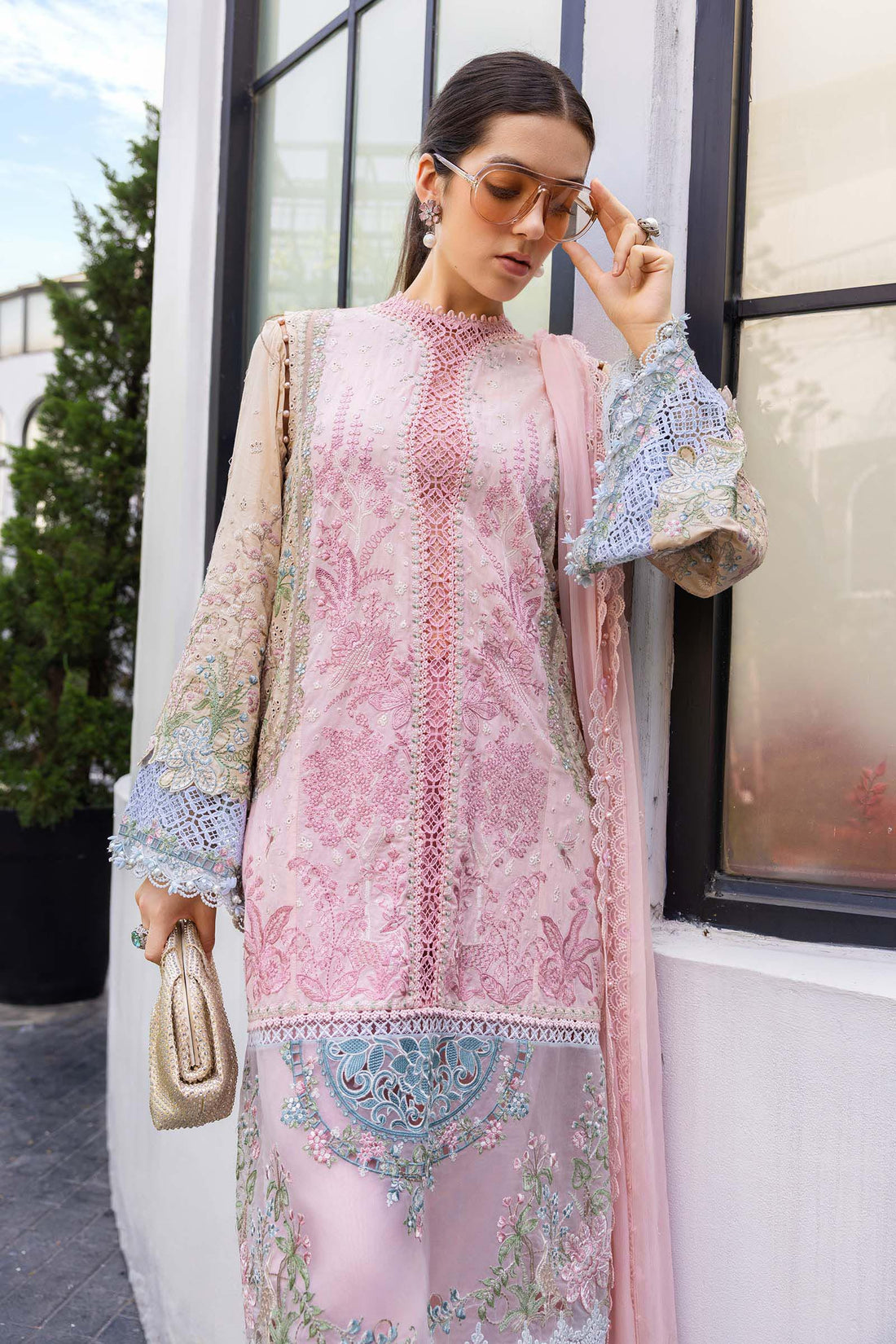 Maria B | Luxury Lawn 26 | 3 Piece Embroidered Lawn Suit - House Of Hania