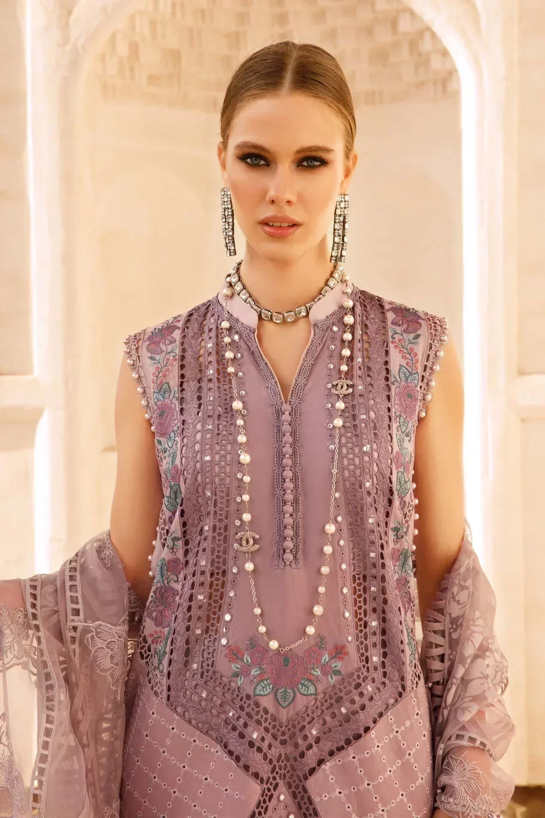 Maria B | Luxury Lawn | D-2301-A - House Of Hania