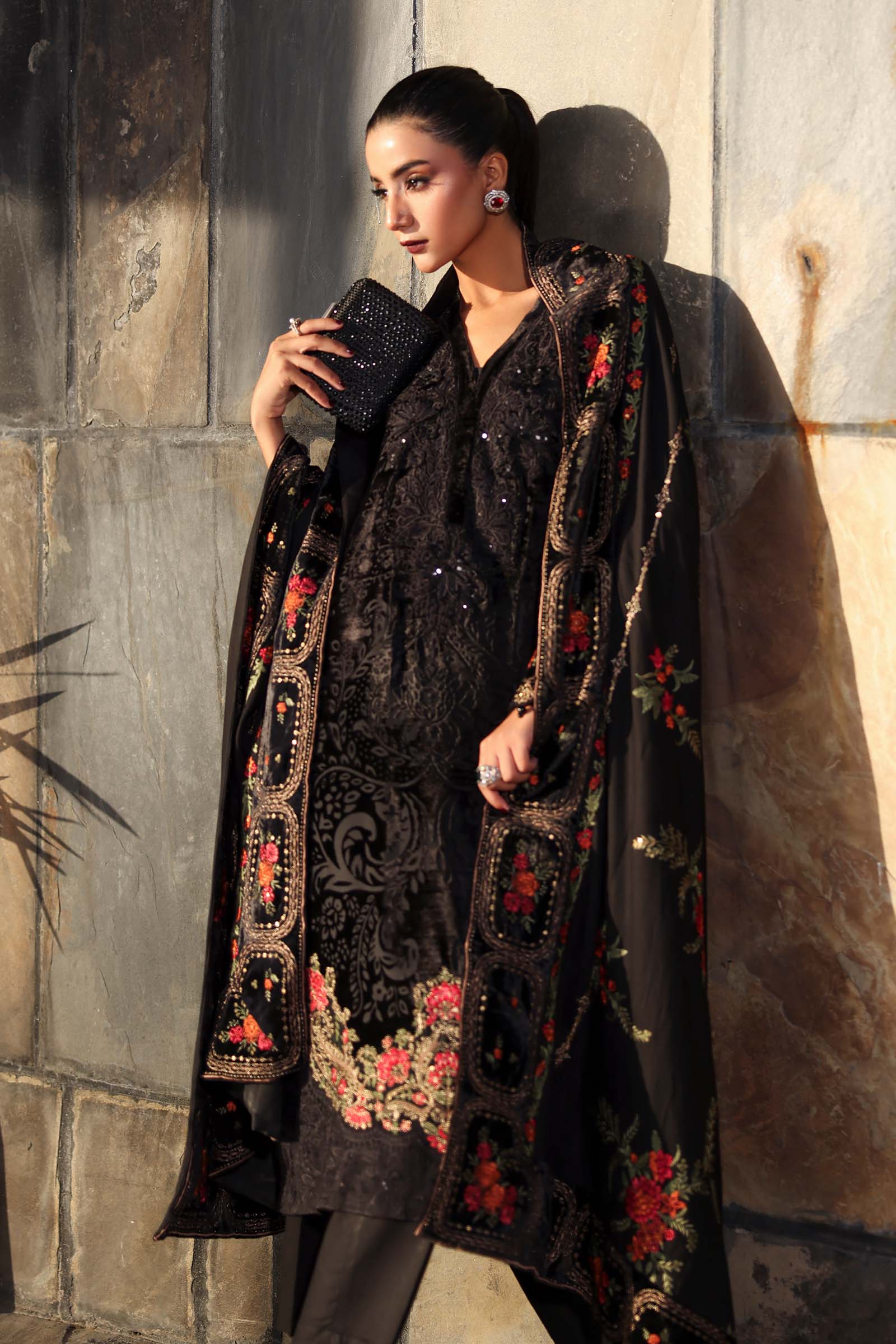 Maria B | Luxury Pret Winter 25 | DW-W25-29 - House Of Hania