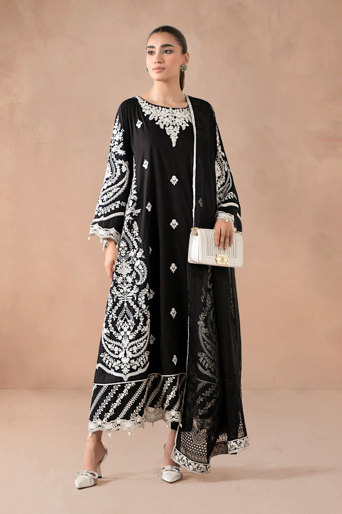 Maria B | Luxury Winter Pret 25 | DW-MN24-04R1-Black - House Of Hania