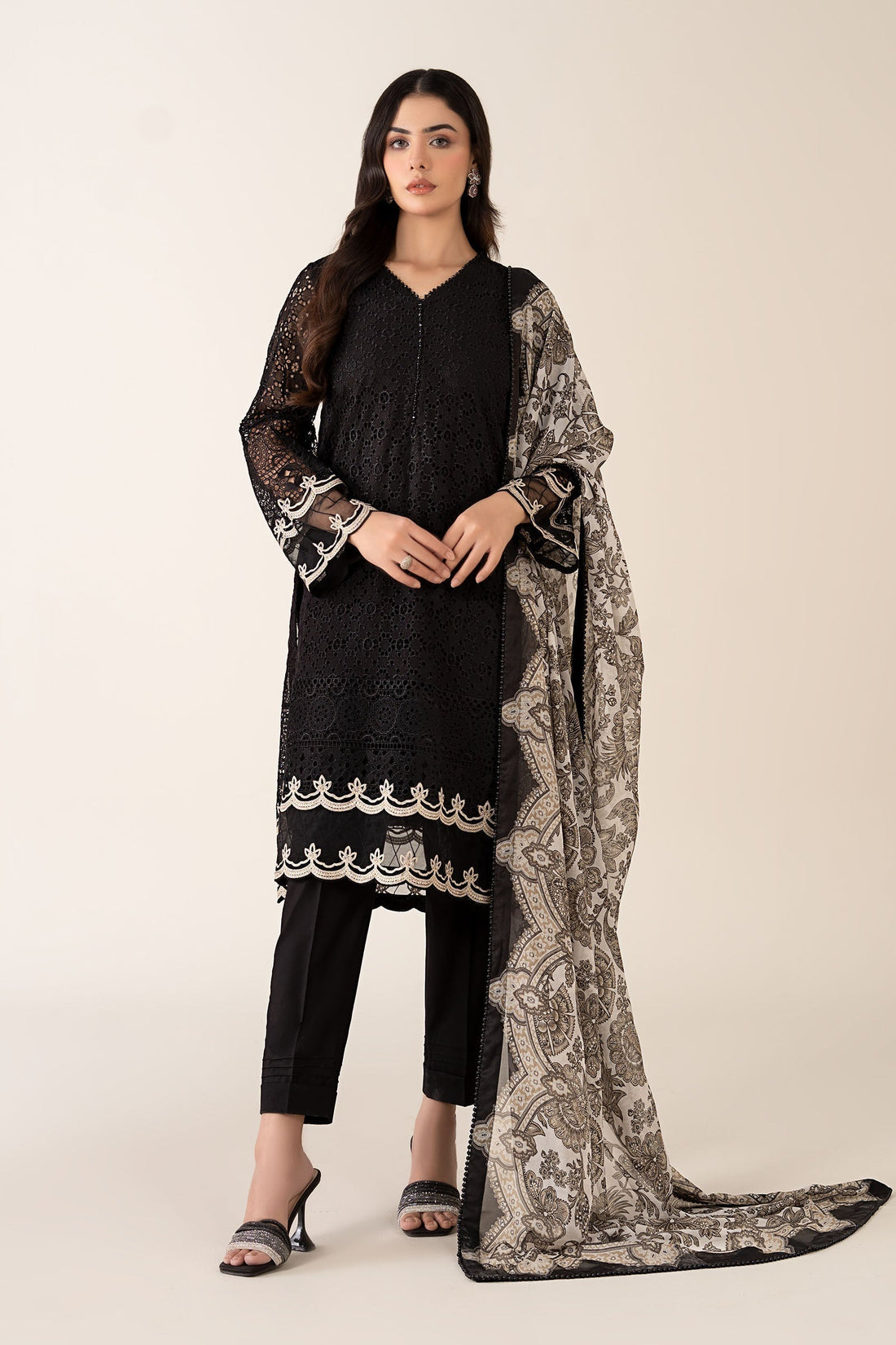 Maria B | Luxury Winter Pret 25 | DW-MN24-10R1-Black - House Of Hania