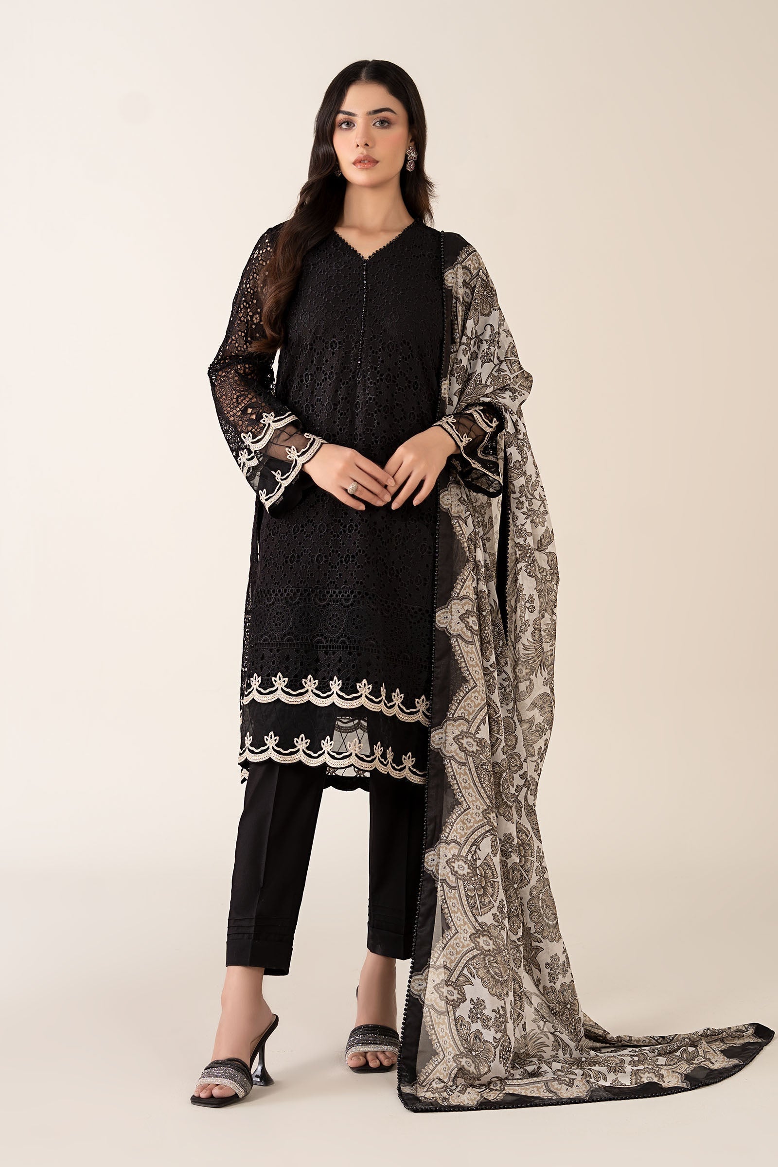 Maria B | Luxury Winter Pret 25 | DW-MN24-10R1-Black - House Of Hania