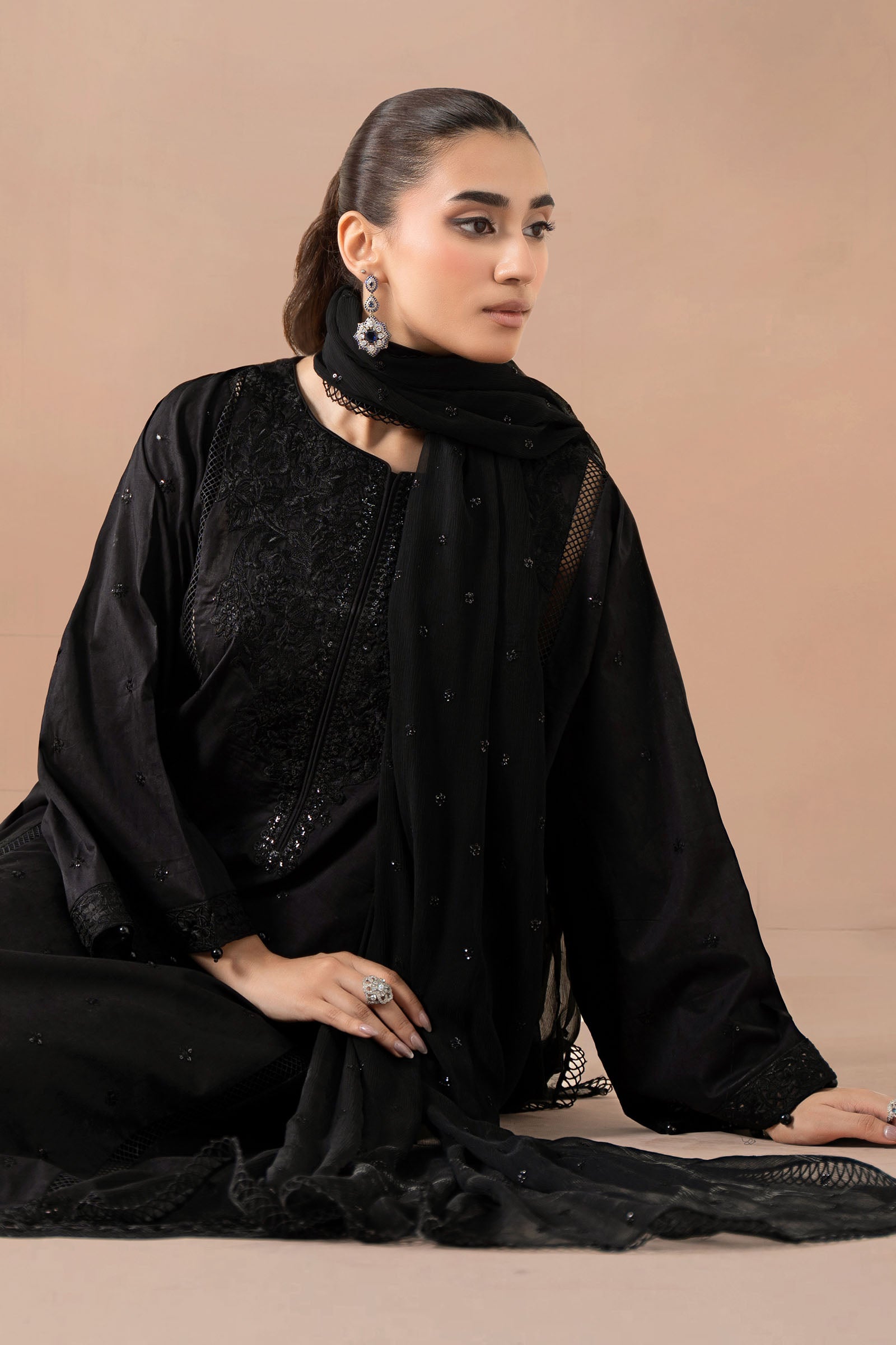 Maria B | Luxury Winter Pret 25 | DW-MN24-12R1-Black - House Of Hania