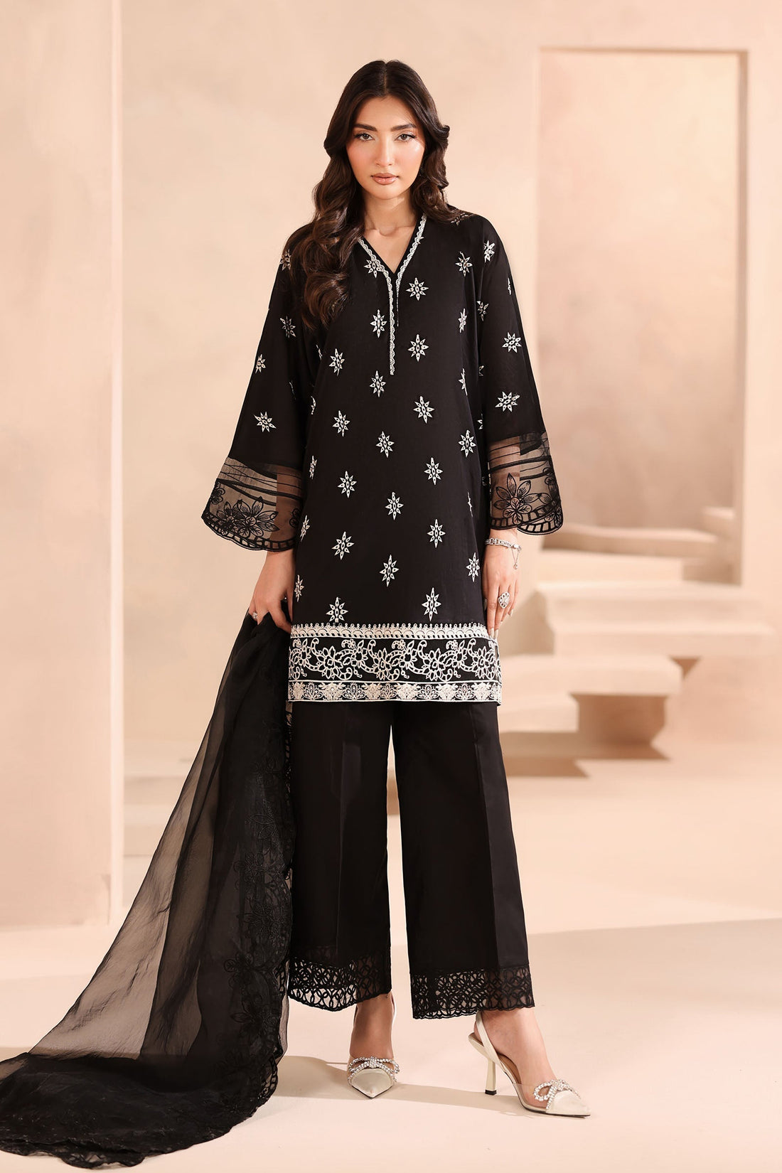 Maria B | Luxury Winter Pret 25 | DW-MN25-01-Black - House Of Hania