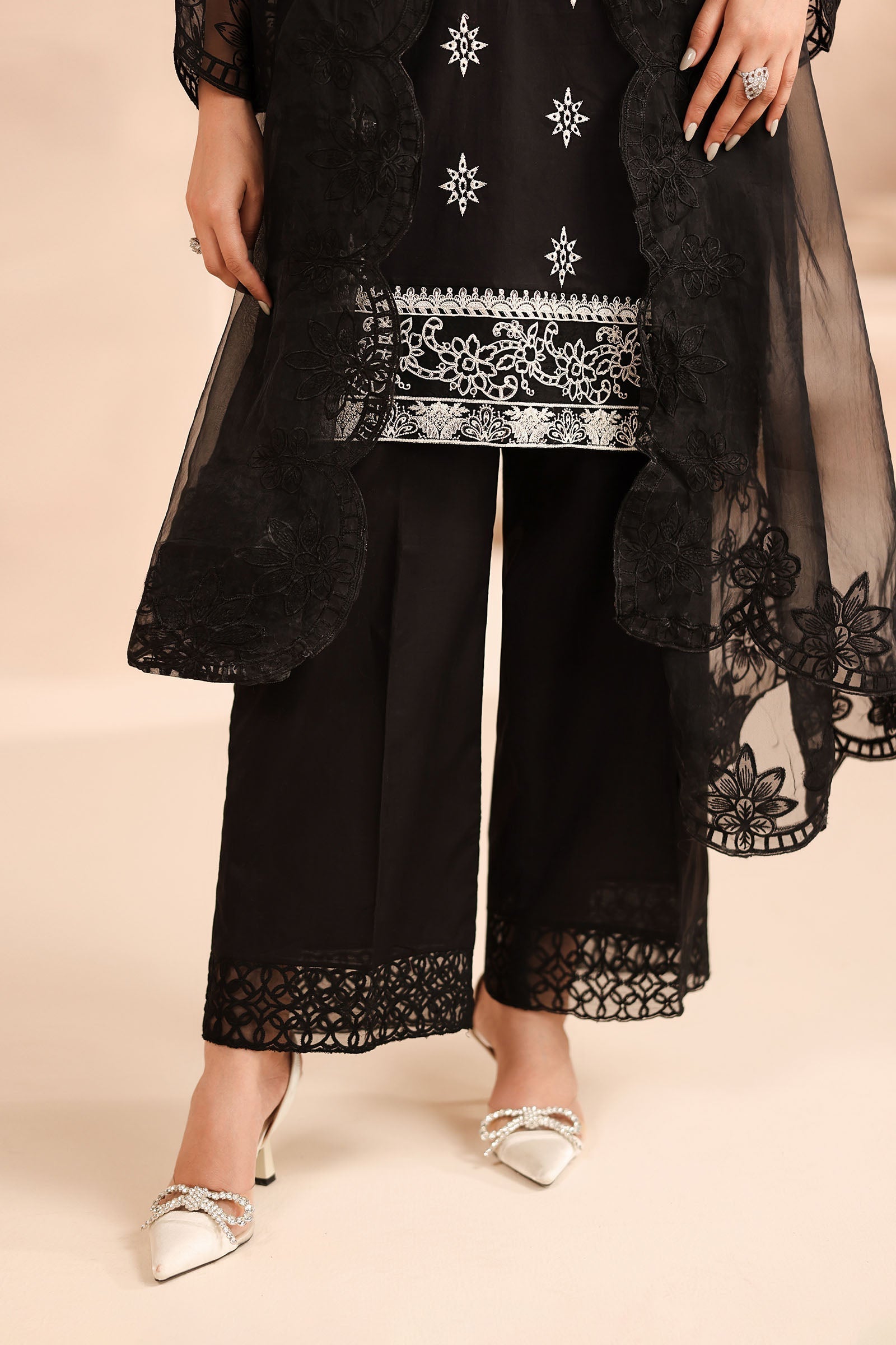 Maria B | Luxury Winter Pret 25 | DW-MN25-01-Black - House Of Hania