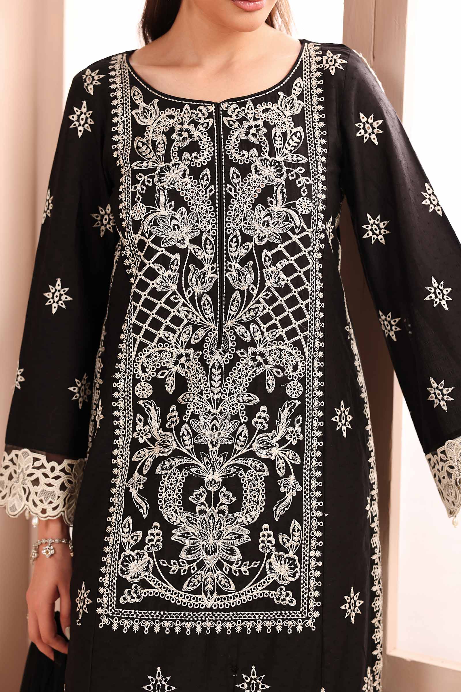 Maria B | Luxury Winter Pret 25 | DW-MN25-06-Black - House Of Hania