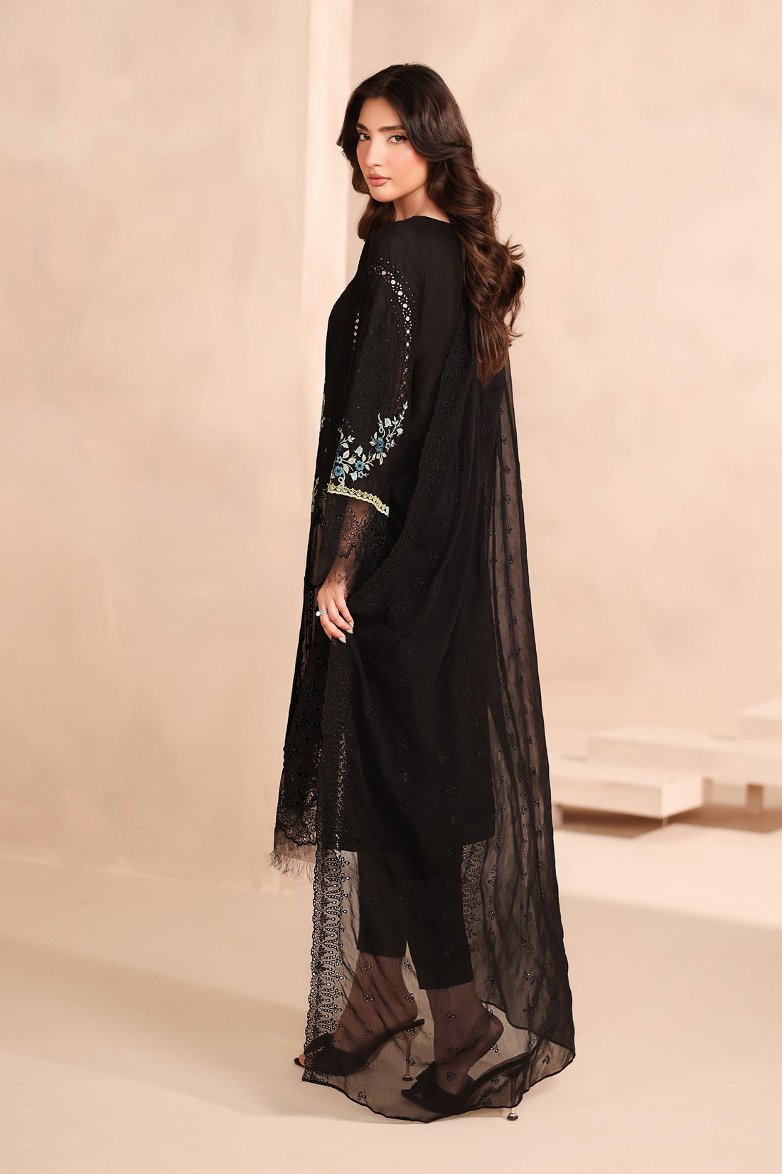 Maria B | Luxury Winter Pret 25 | DW-MN25-08-Black - House Of Hania