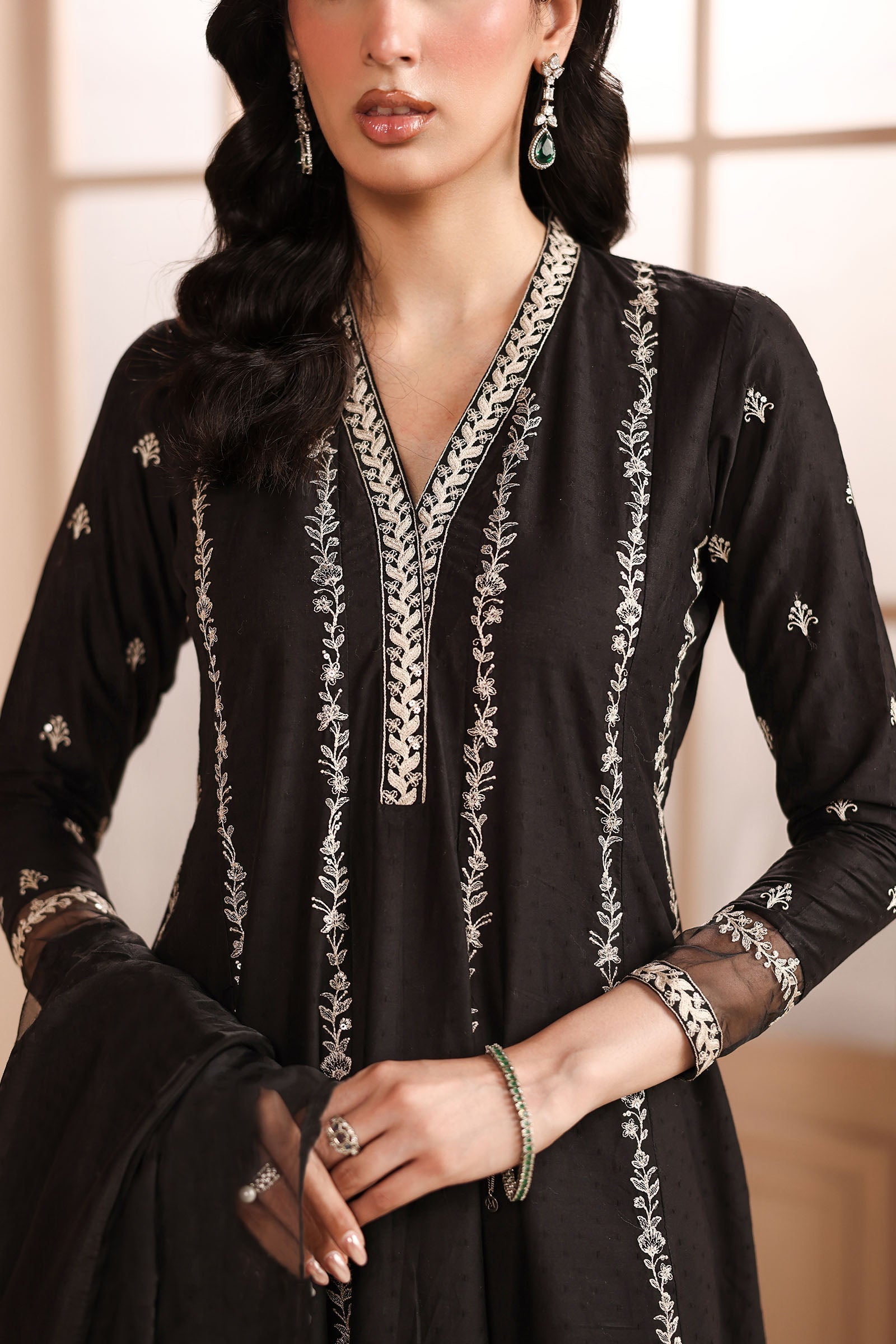 Maria B | Luxury Winter Pret 25 | DW-MN25-09-Black - House Of Hania